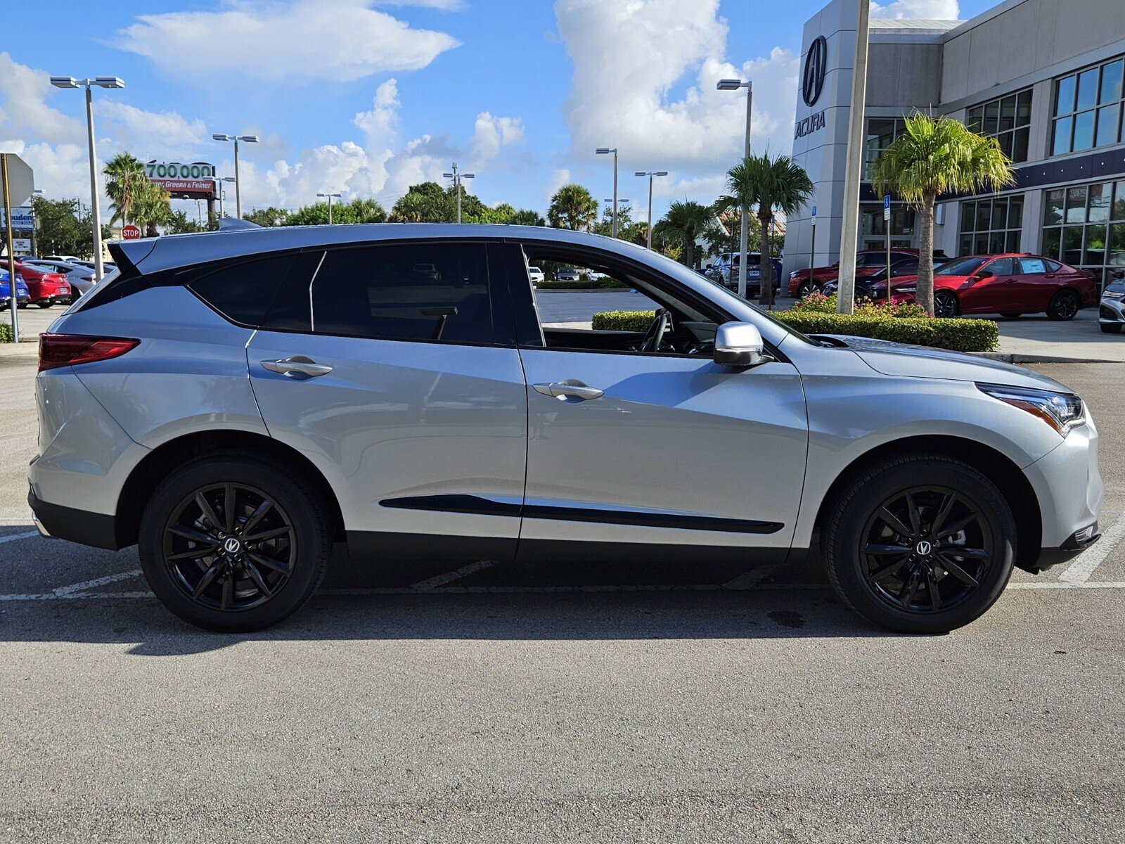 2025 Acura RDX photo 3