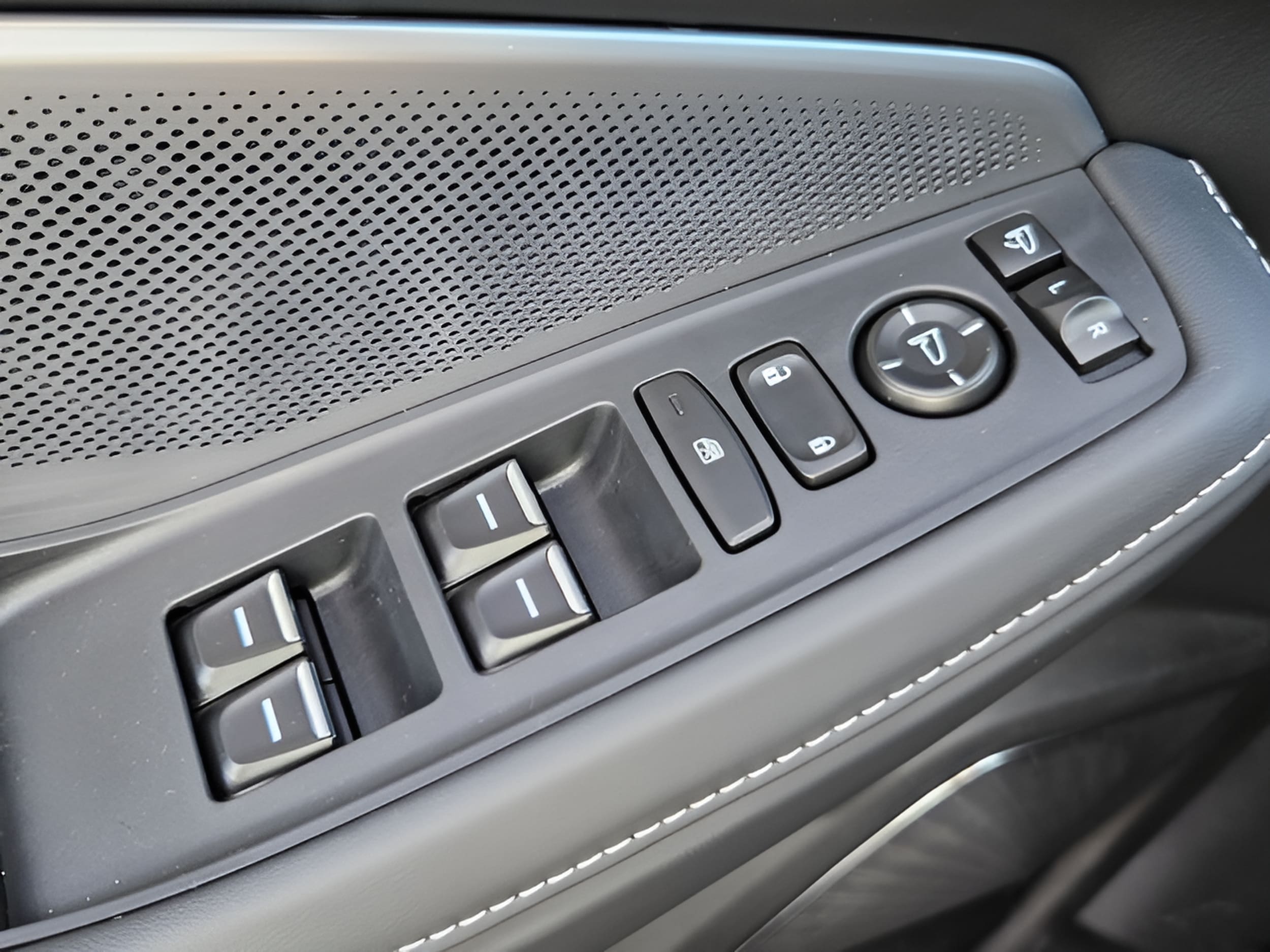 2026 Acura MDX Technology Package - Photo 25