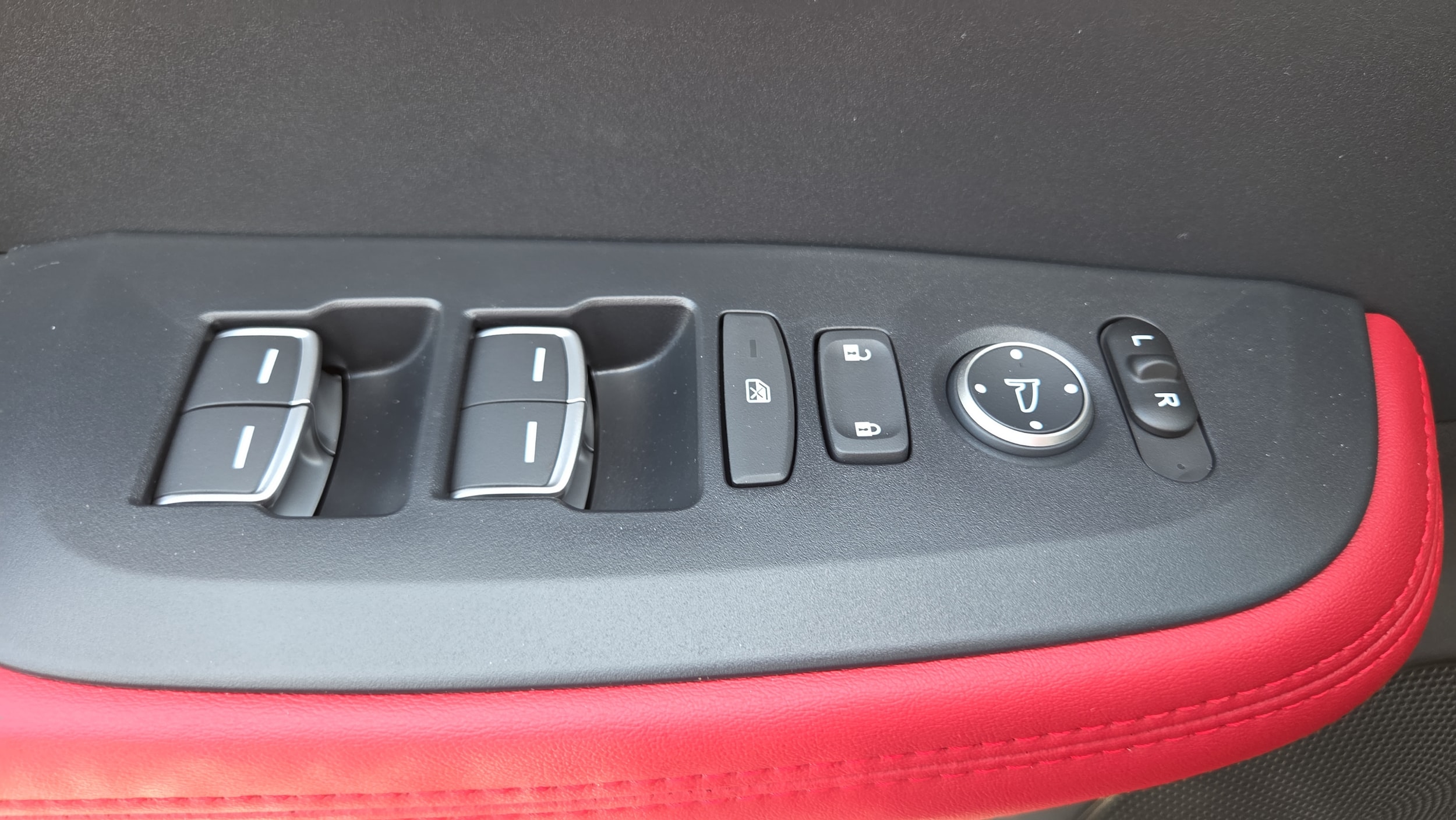 2026 Acura ADX A-Spec Package - Photo 33
