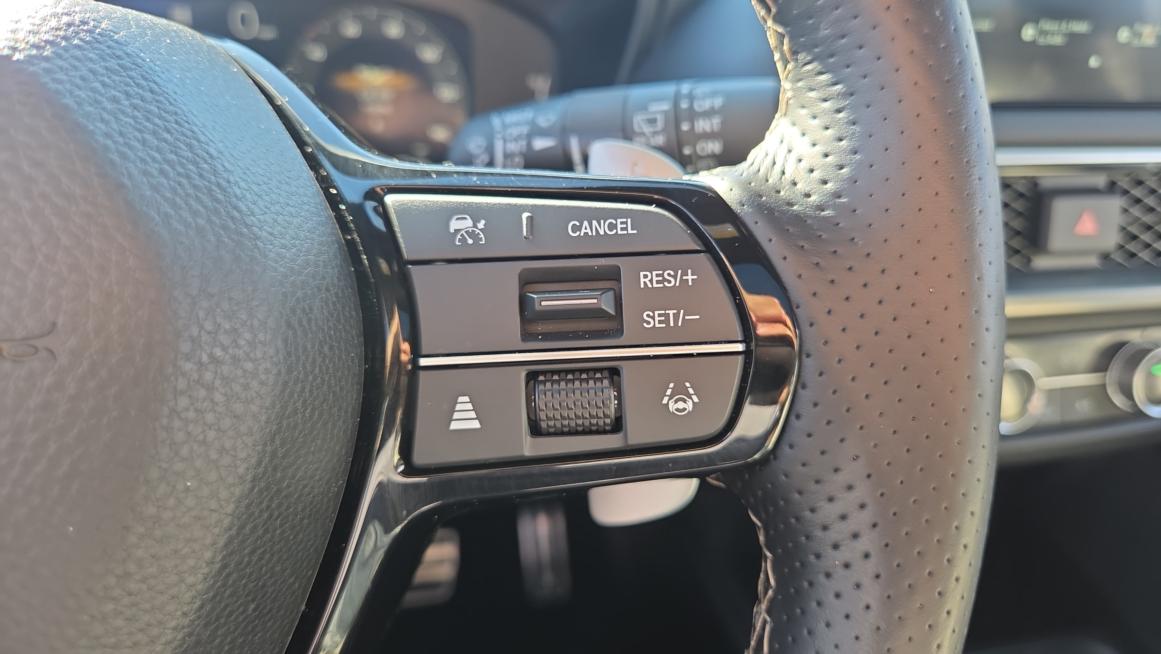 2026 Acura ADX A-Spec Package - Photo 23