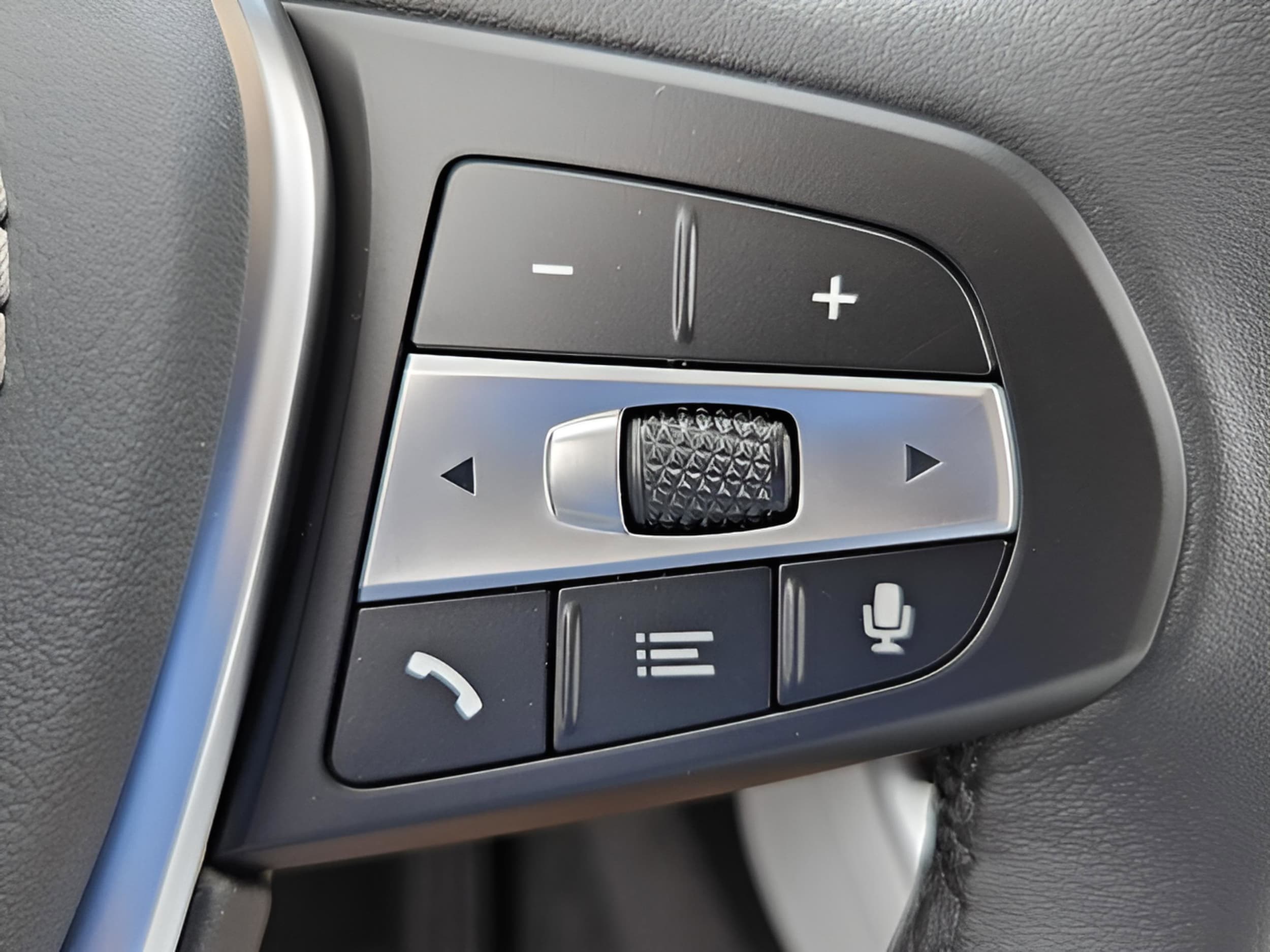 2026 BMW X5 40i - Photo 15