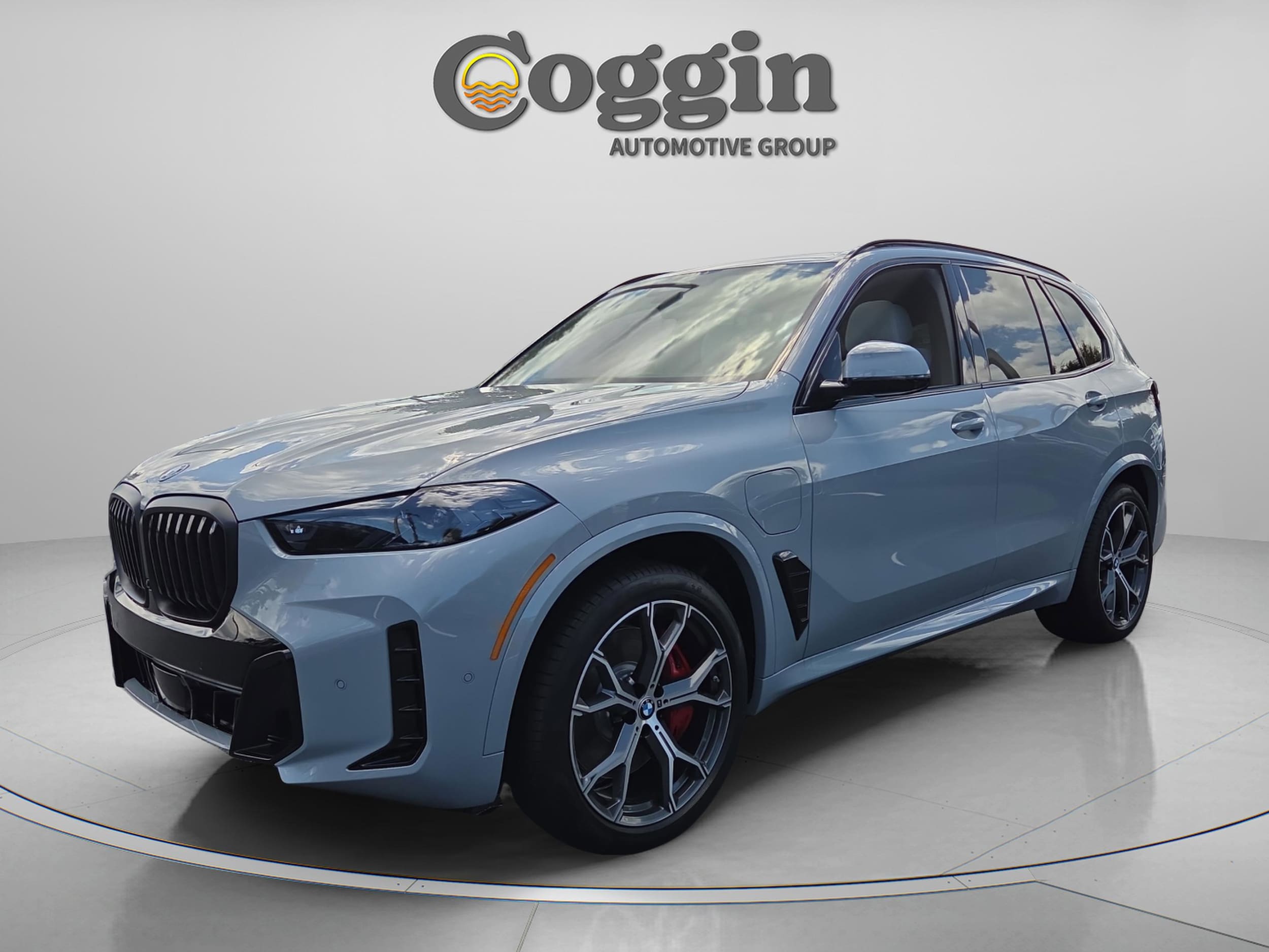 2026 BMW X5 xDrive50e's photo