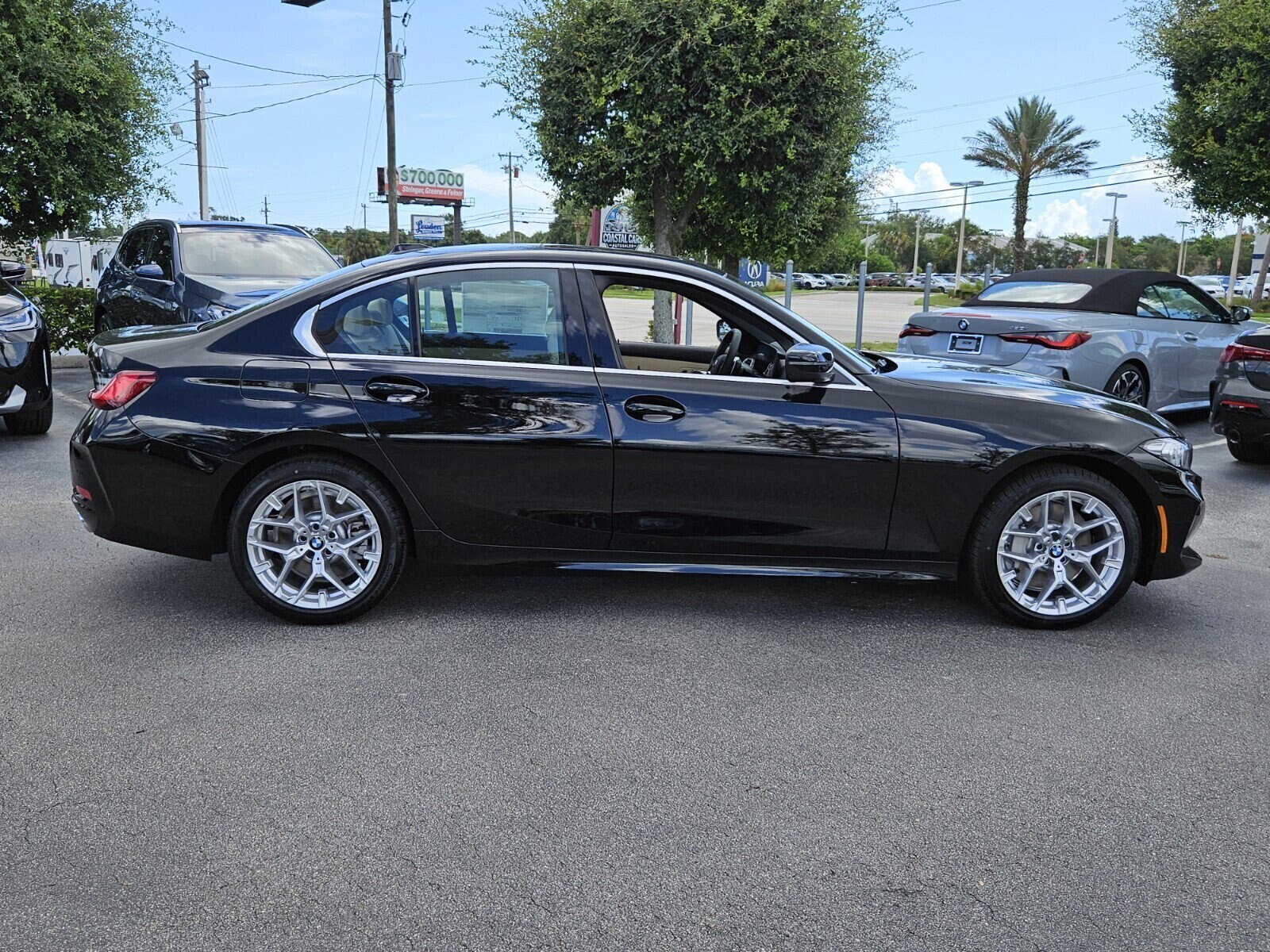 2025 Bmw 330i Sedan photo 3
