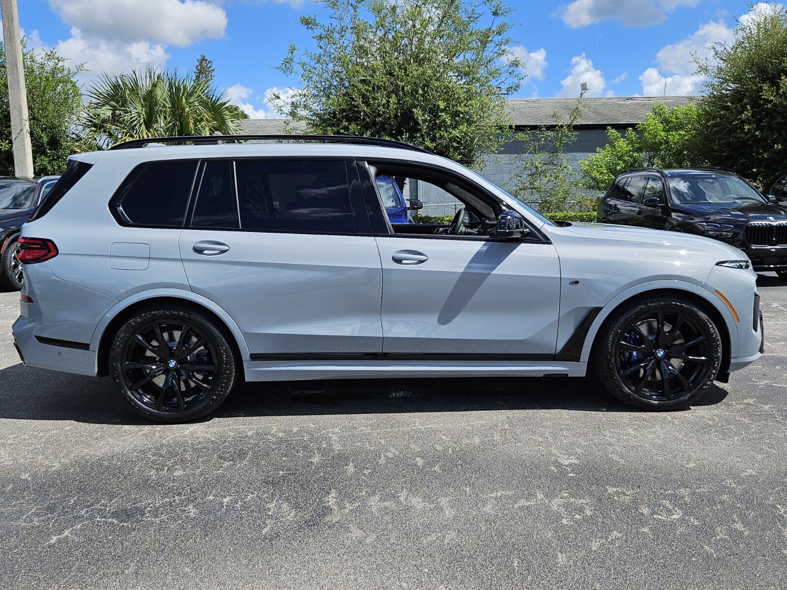 2026 Bmw X7 M60i photo 2