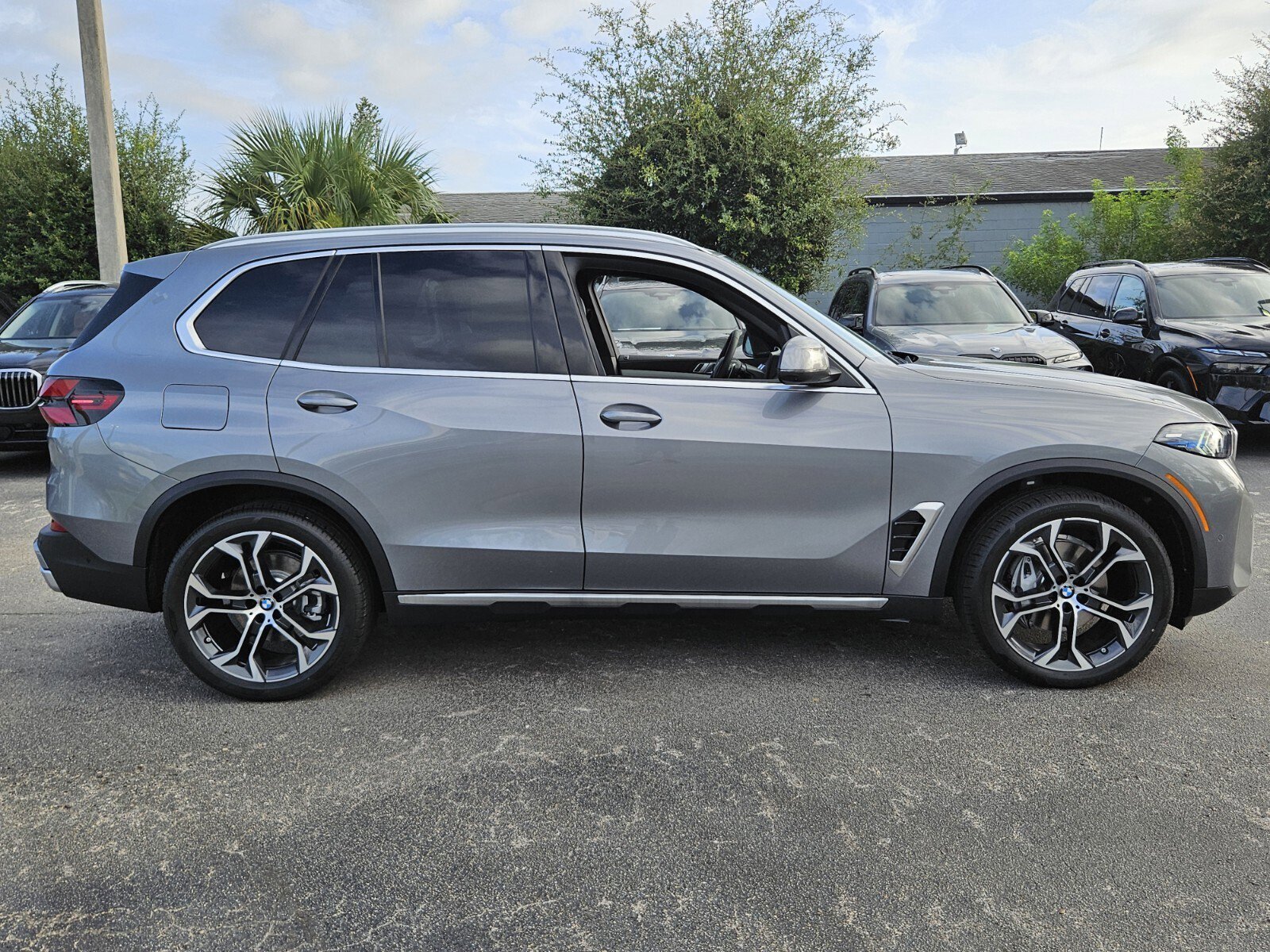 2026 Bmw X5 sDrive40i photo 3
