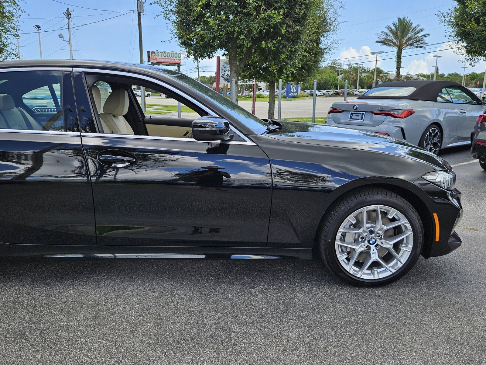 2025 Bmw 330i Sedan photo 2