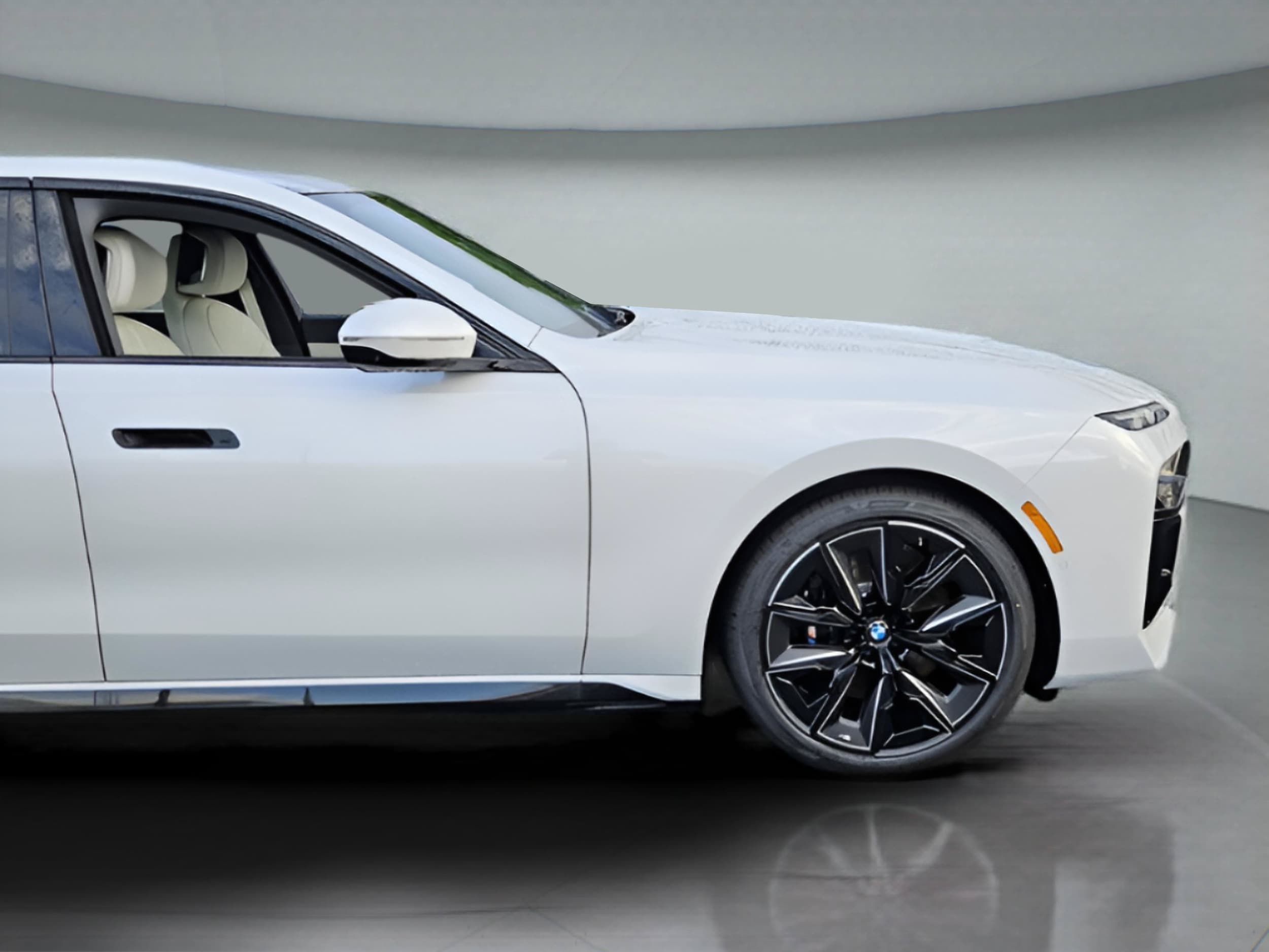 2026 BMW i7 50 - Photo 40