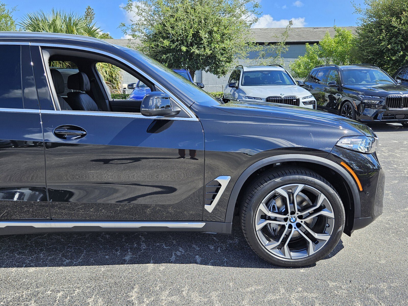 2026 Bmw X5 xDrive40i photo 2