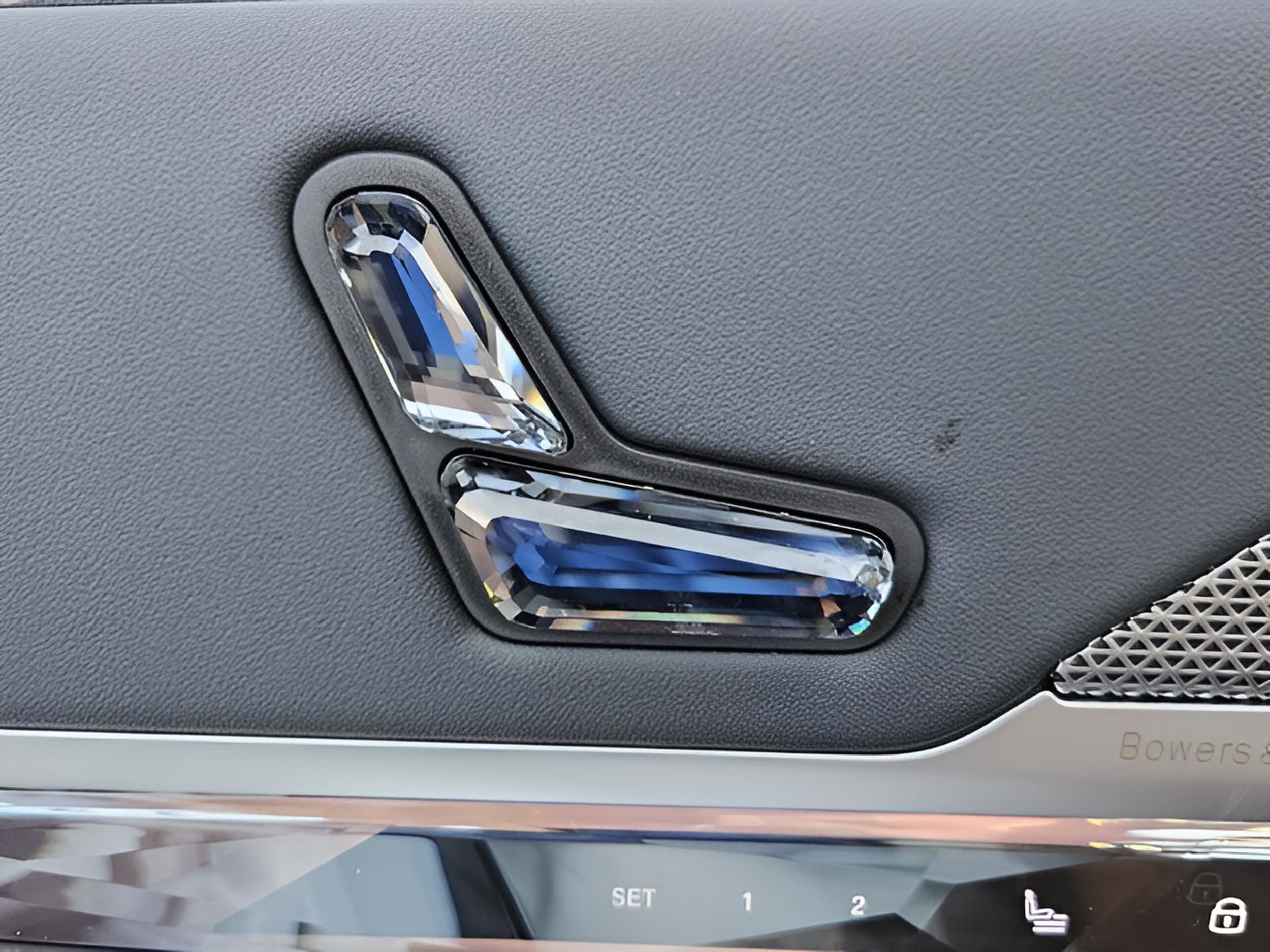 2026 BMW i7 50 - Photo 36