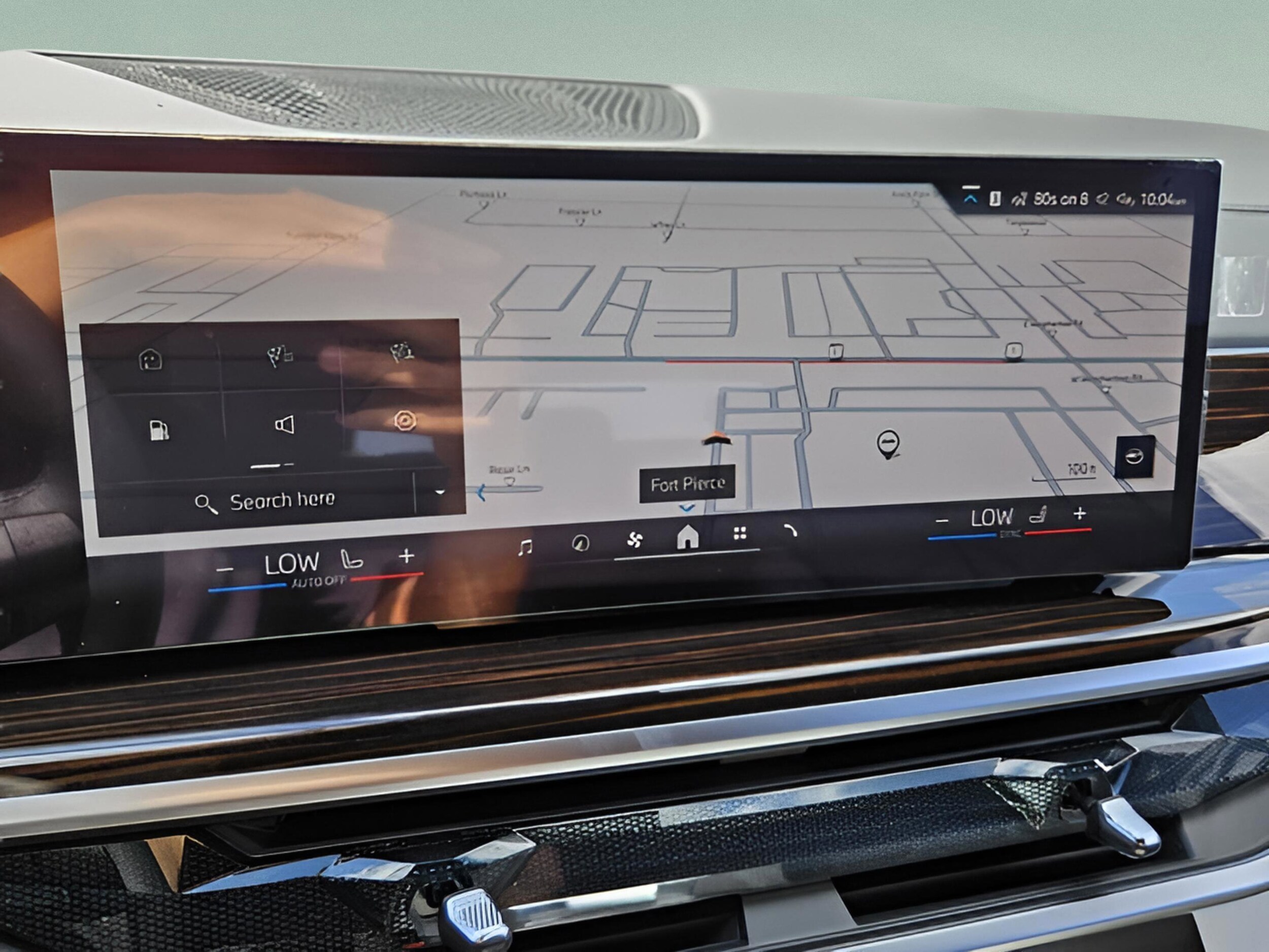 2026 BMW X5 40i - Photo 18