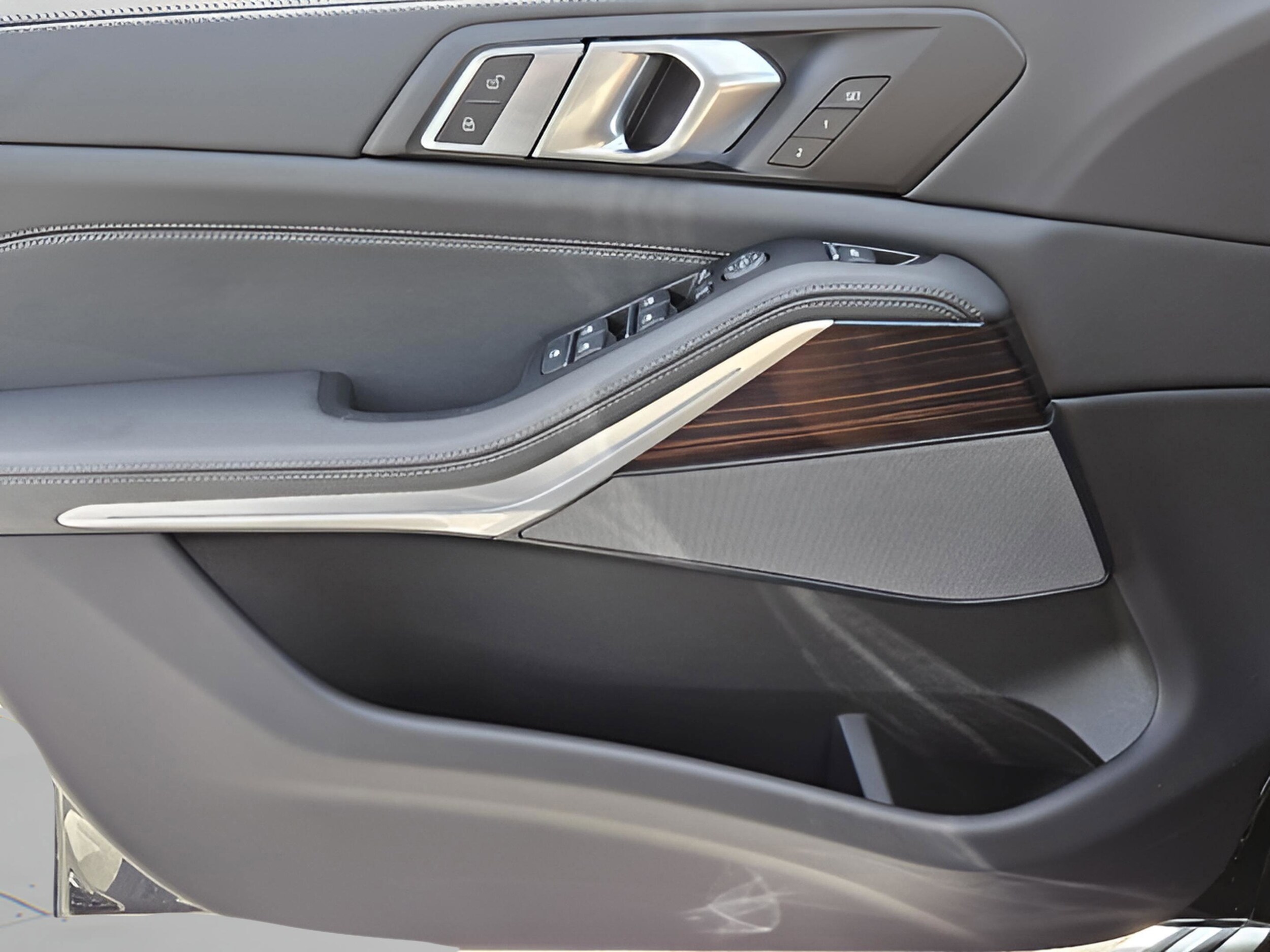 2026 BMW X5 40i - Photo 37