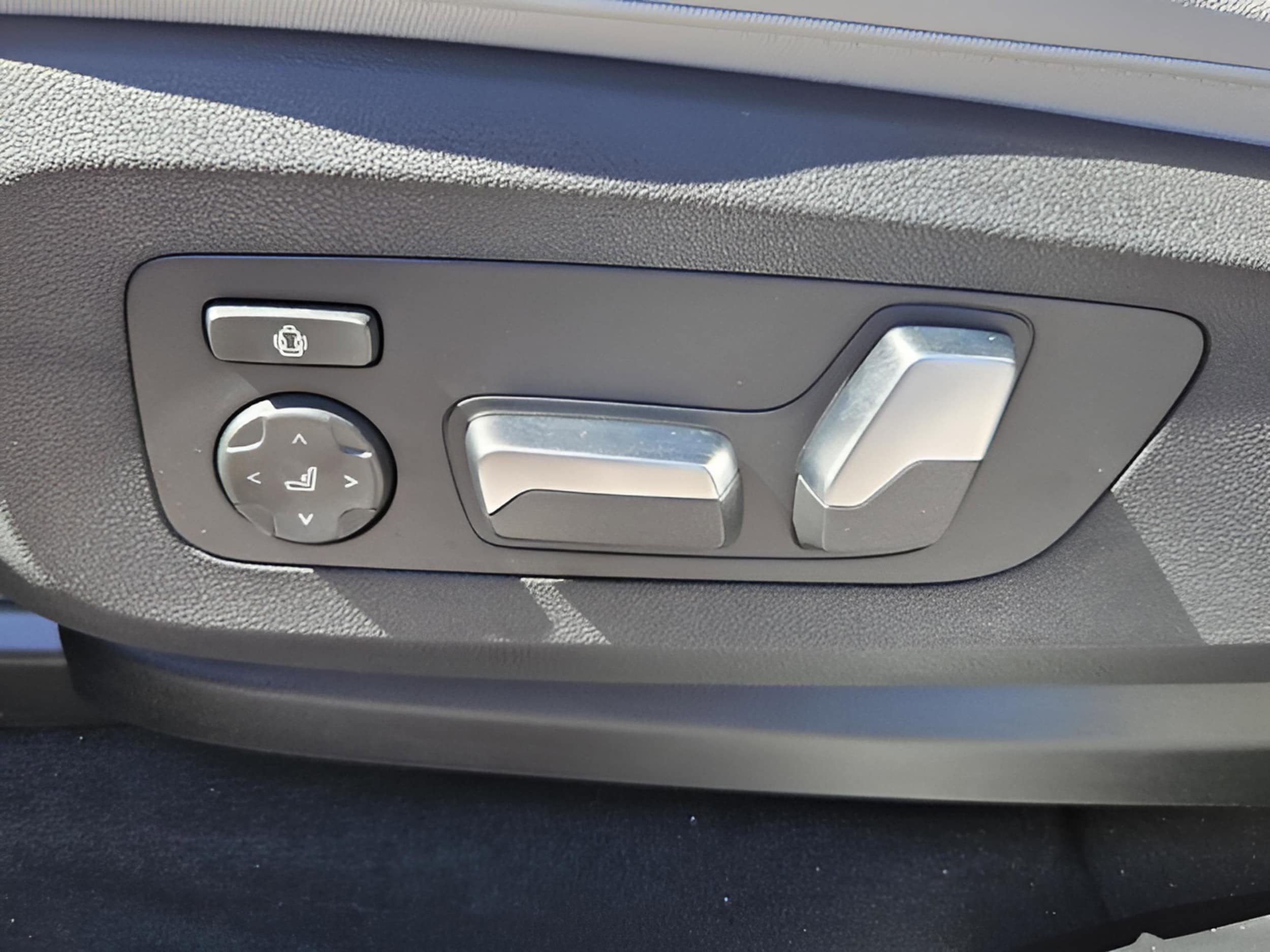 2026 BMW X5 40i - Photo 11