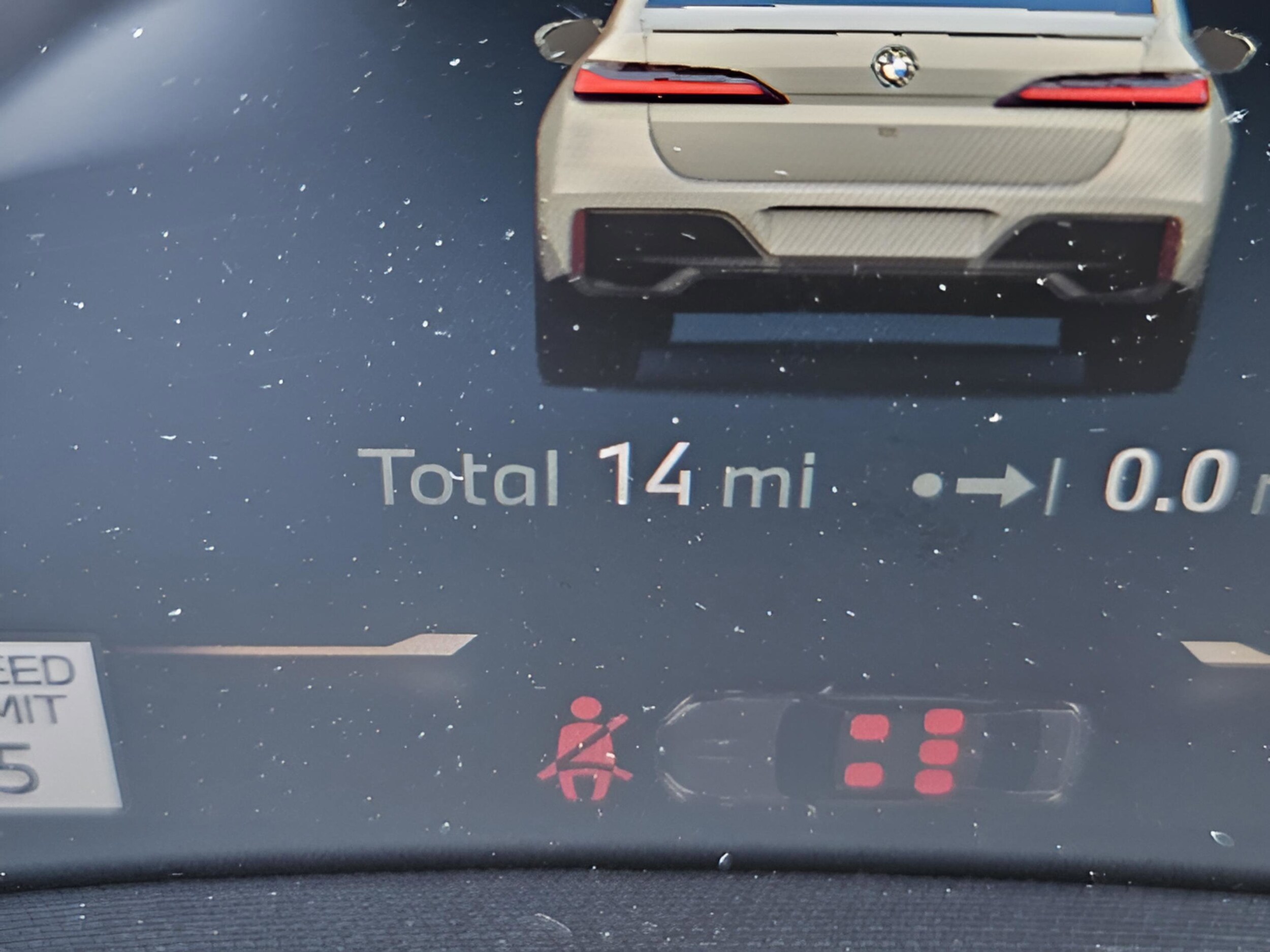 2026 BMW i7 50 - Photo 14