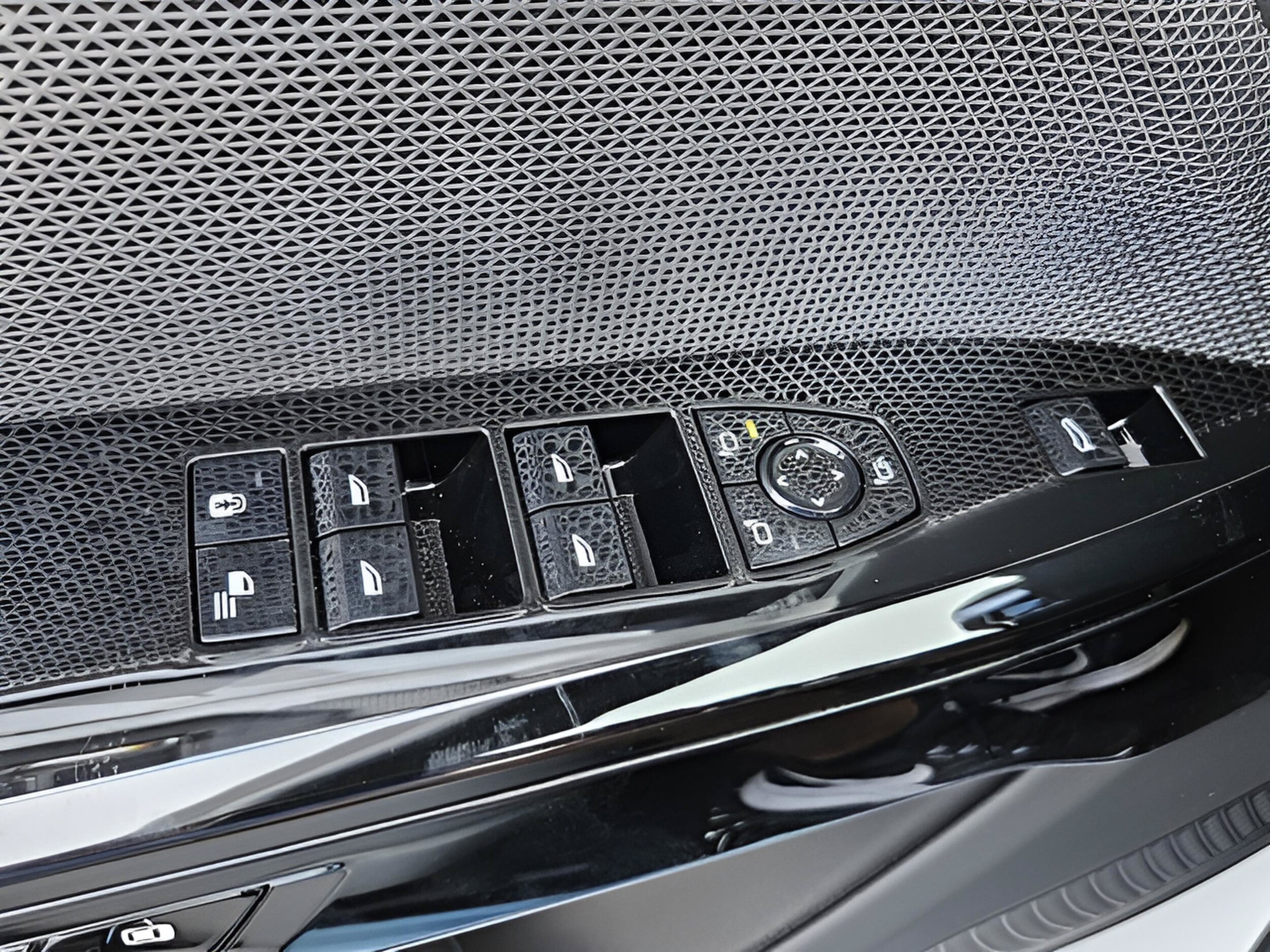 2026 BMW i7 50 - Photo 35