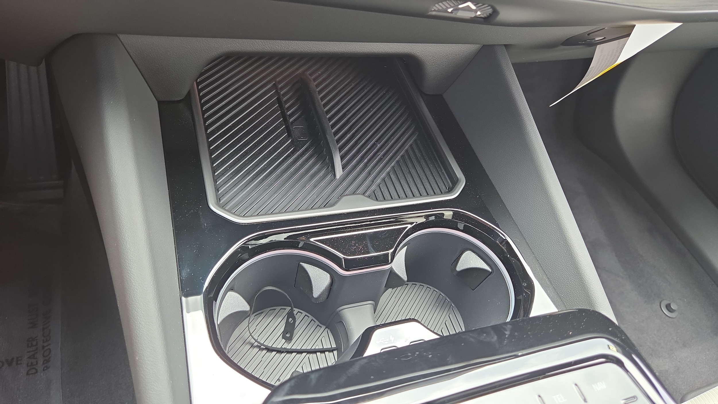 2027 BMW 5 Series 530i - Photo 36