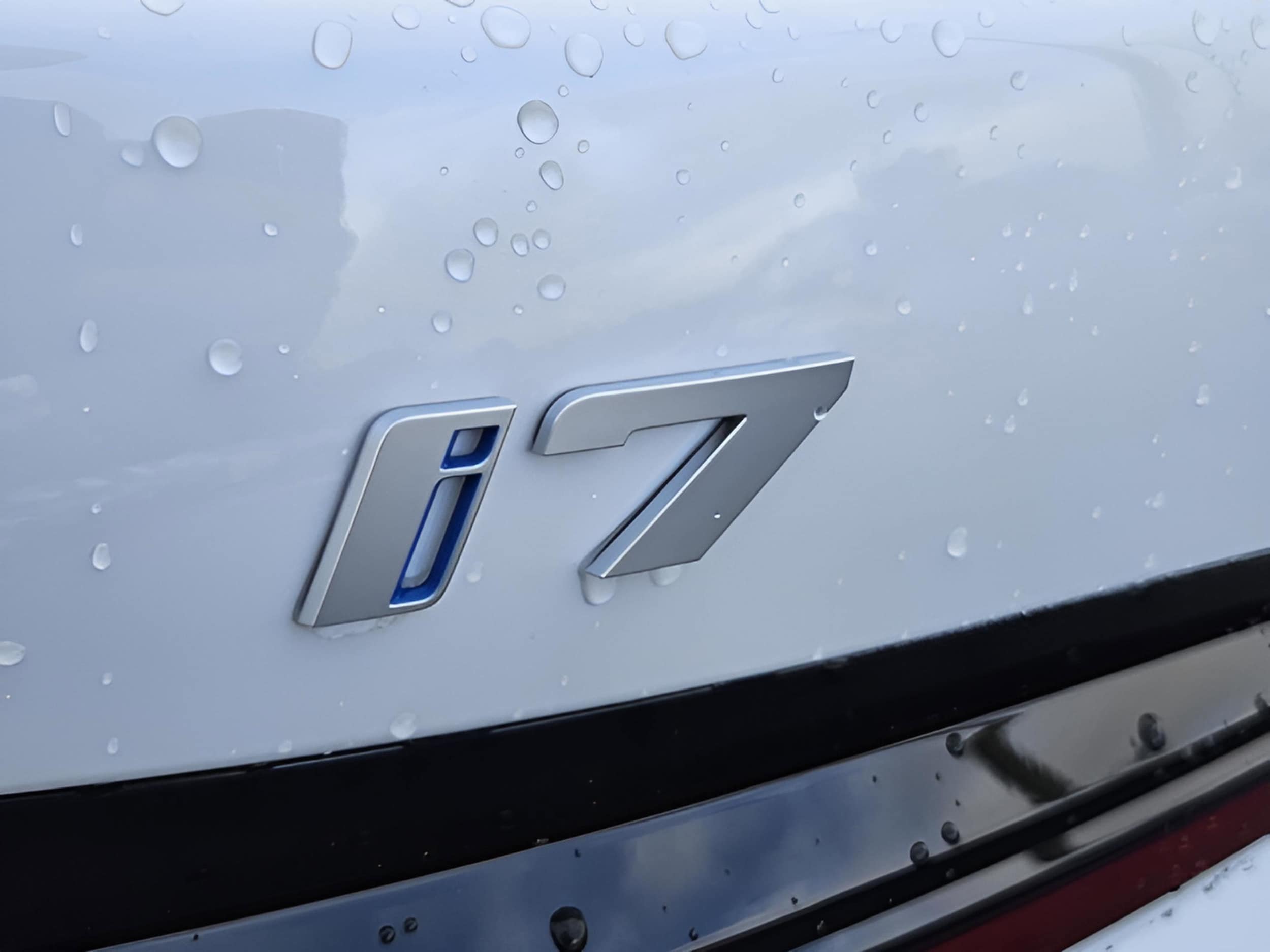 2026 BMW i7 50 - Photo 27