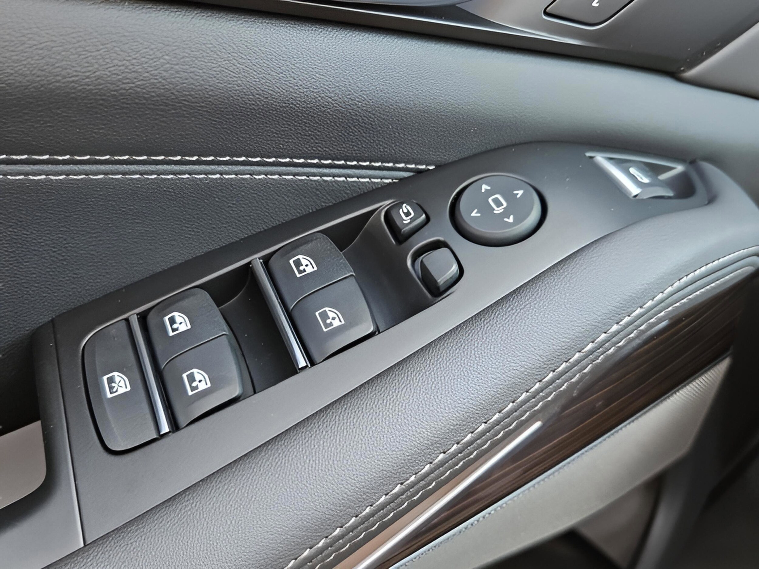 2026 BMW X5 40i - Photo 16