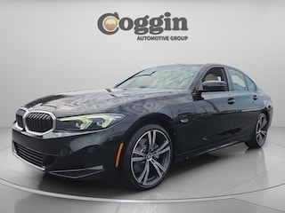 2023 BMW 330e Sedan