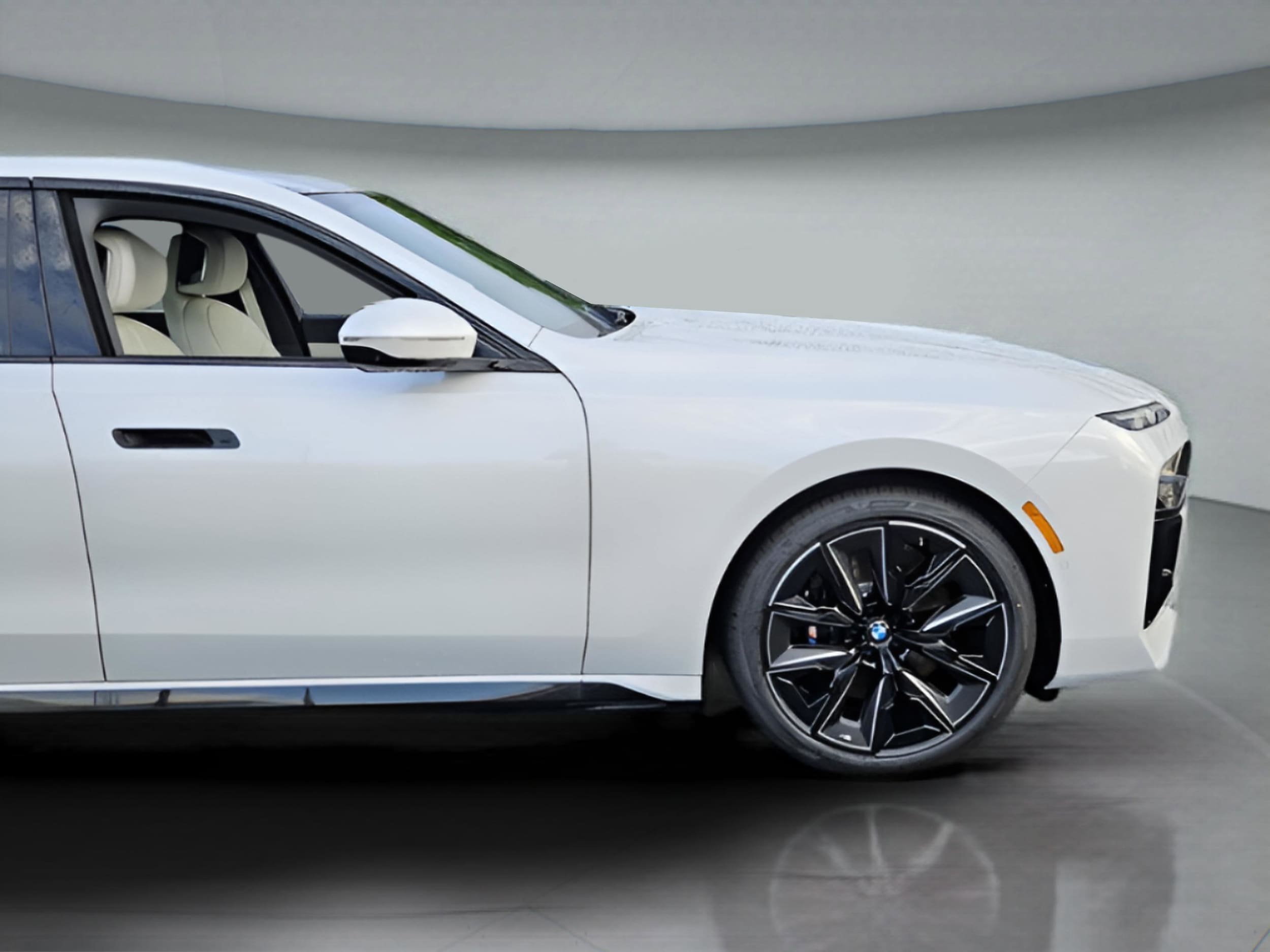 2026 BMW i7 50 - Photo 40
