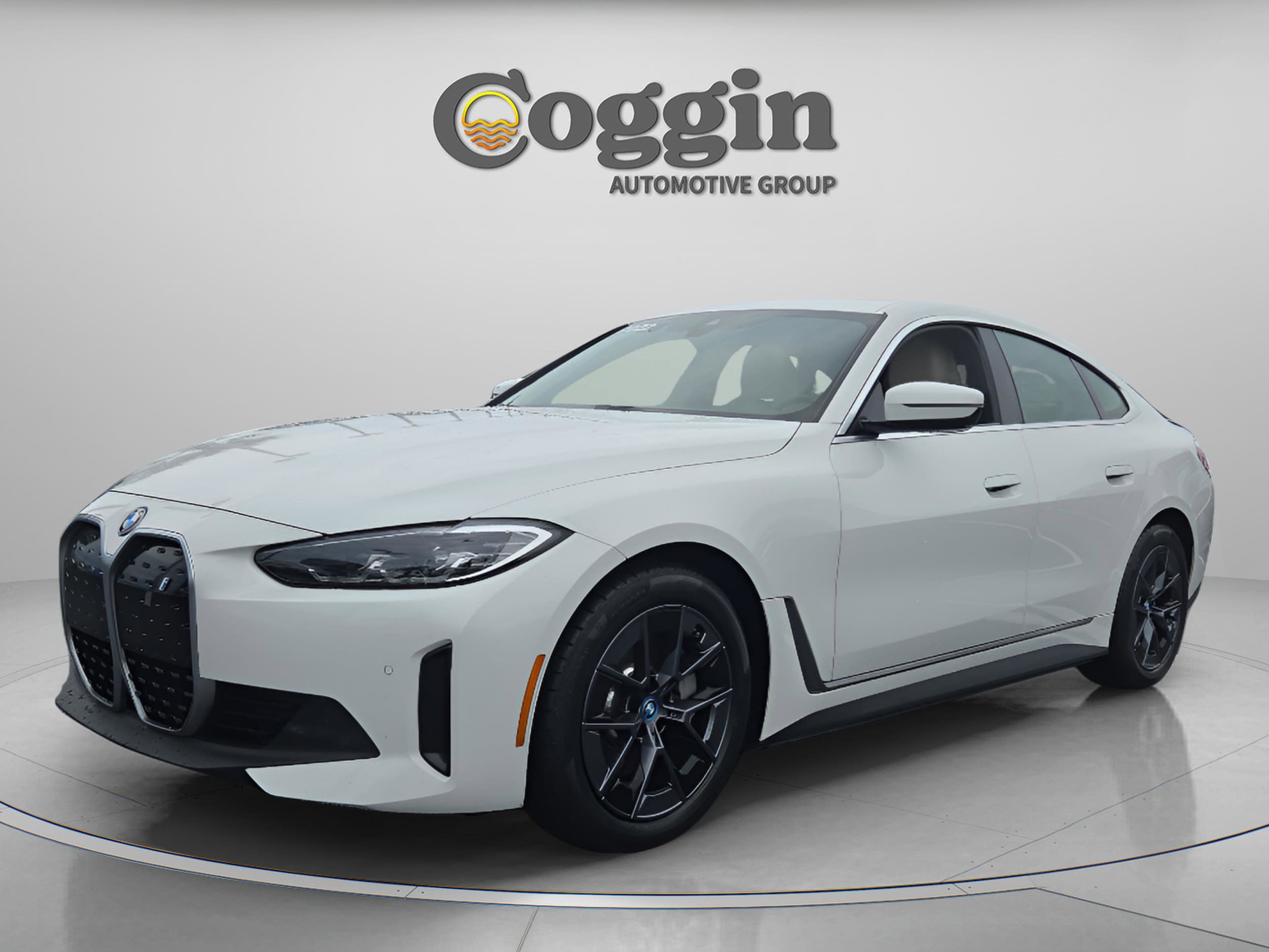 2022 BMW i4 eDrive40's photo