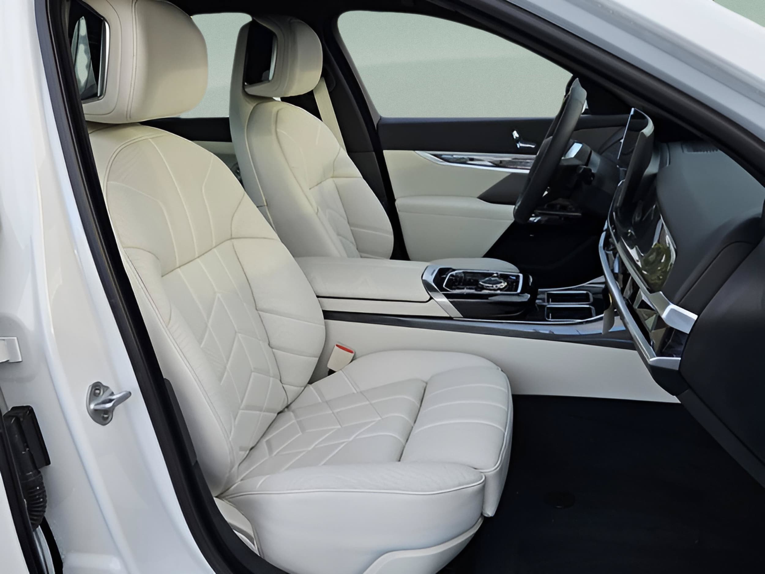 2026 BMW i7 50 - Photo 24