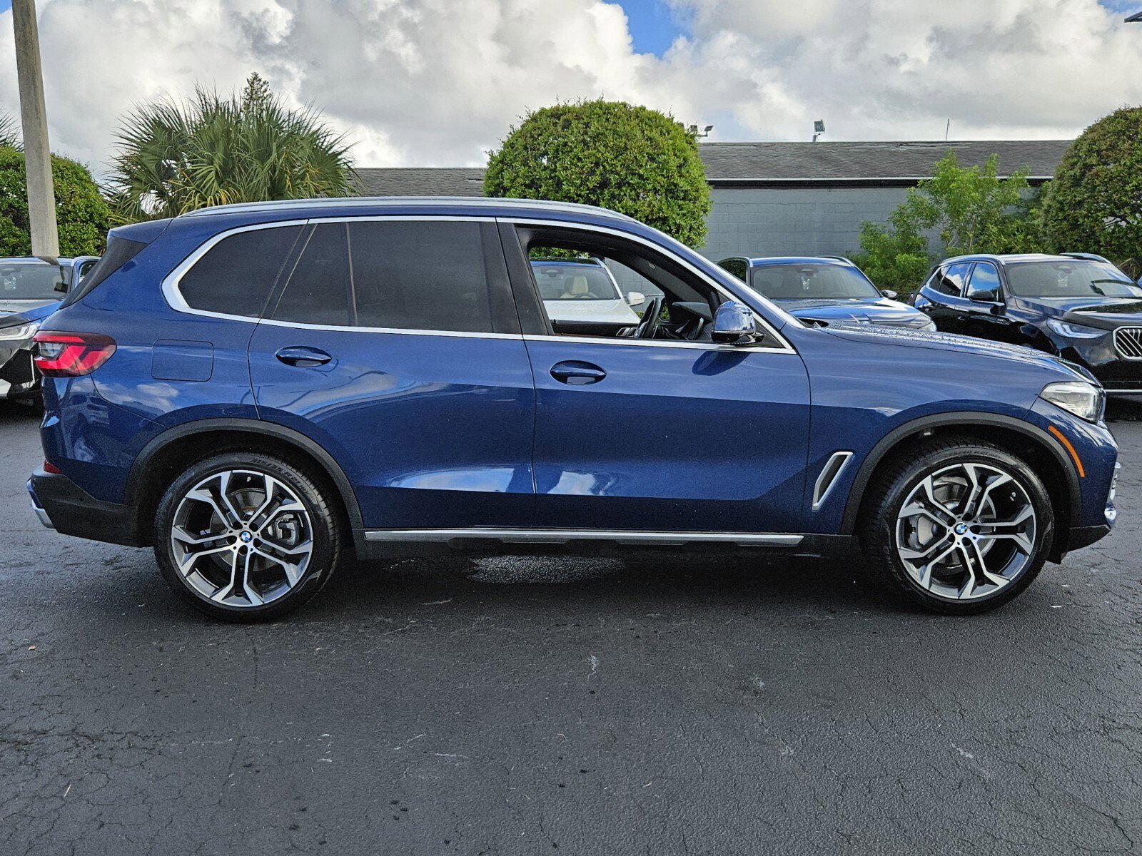 2023 Bmw X5 sDrive40i photo 2