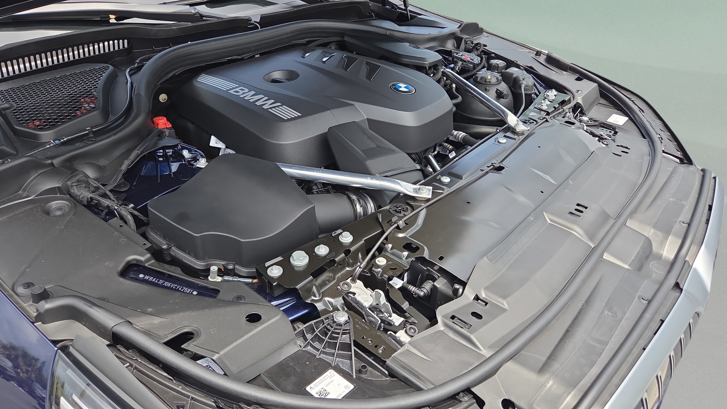 2027 BMW 5 Series 530i - Photo 21