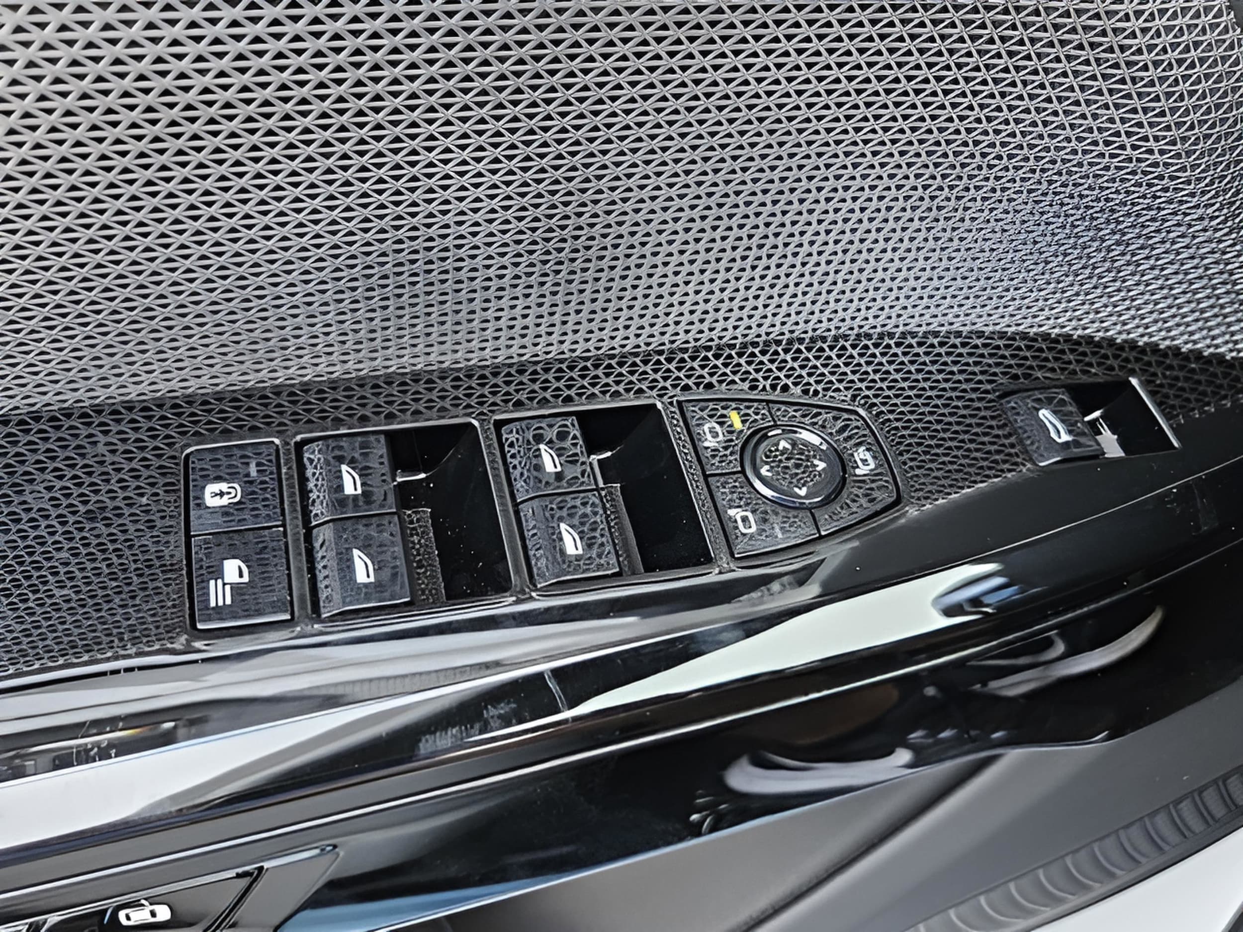 2026 BMW i7 50 - Photo 35