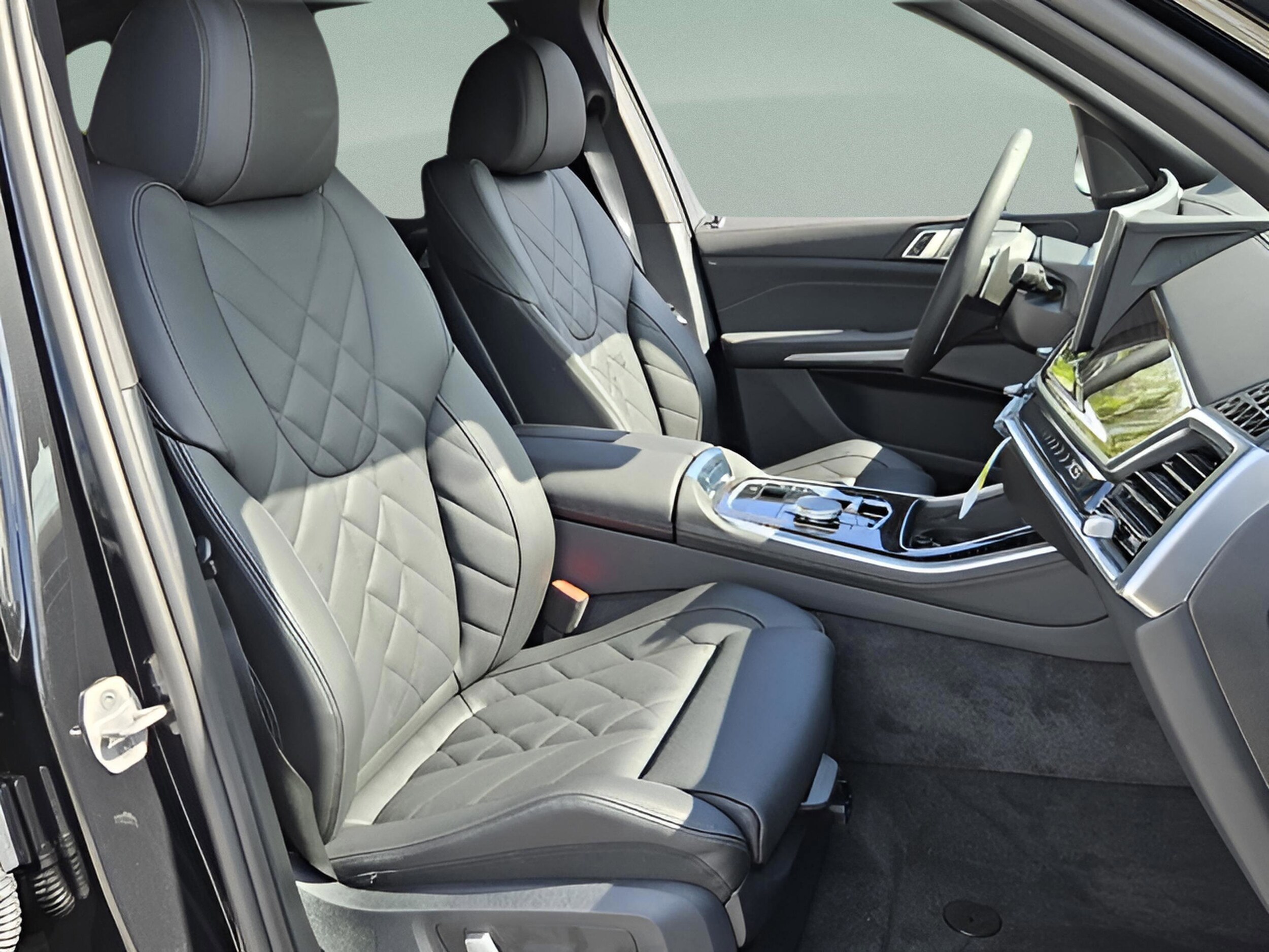 2026 BMW X5 40i - Photo 23