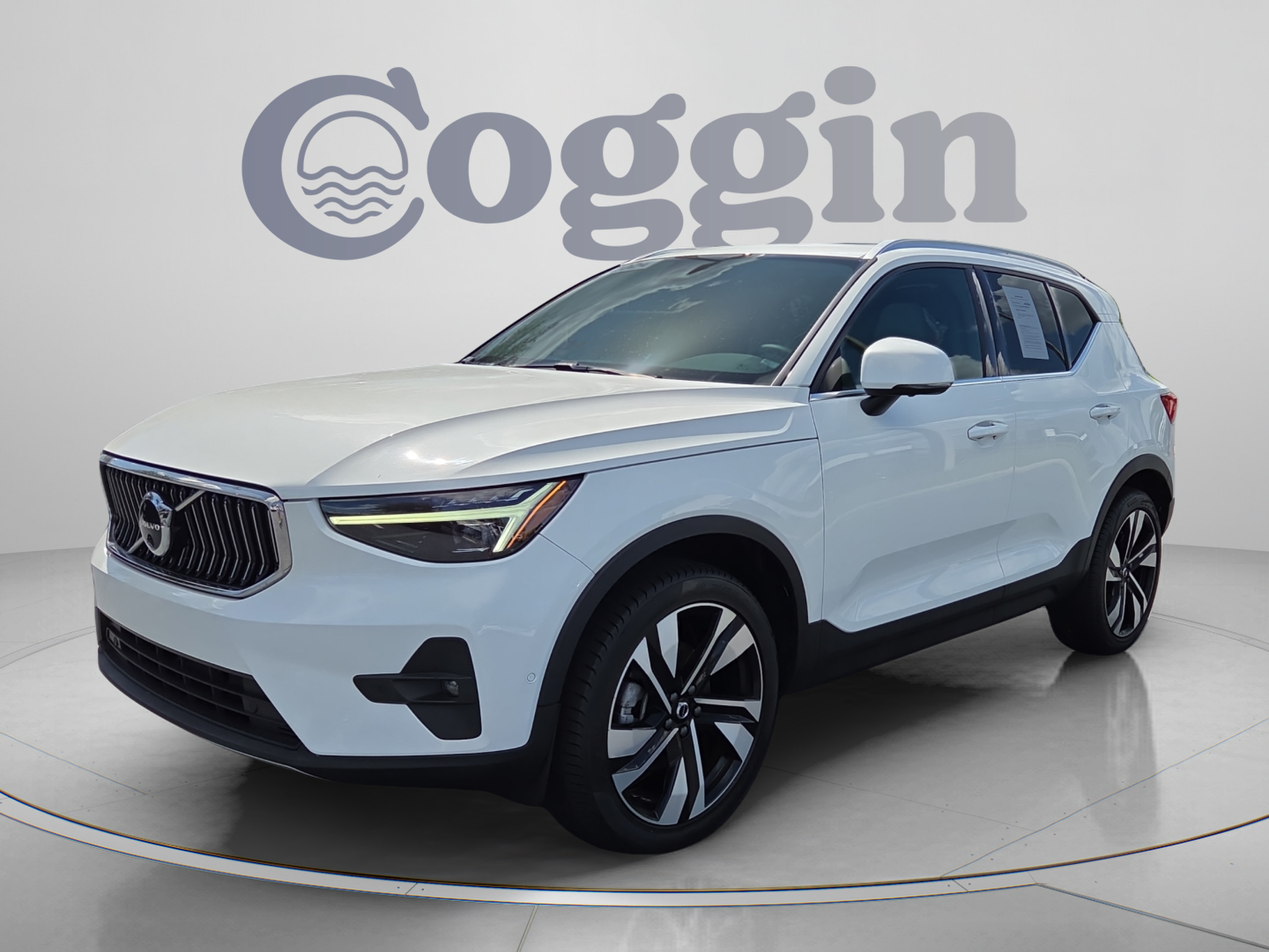 2024 Volvo XC40