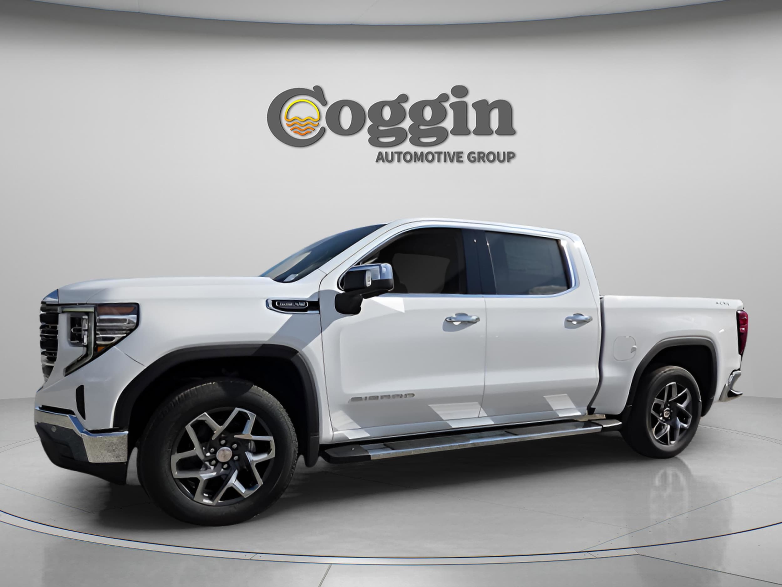 2026 GMC Sierra SLT's photo