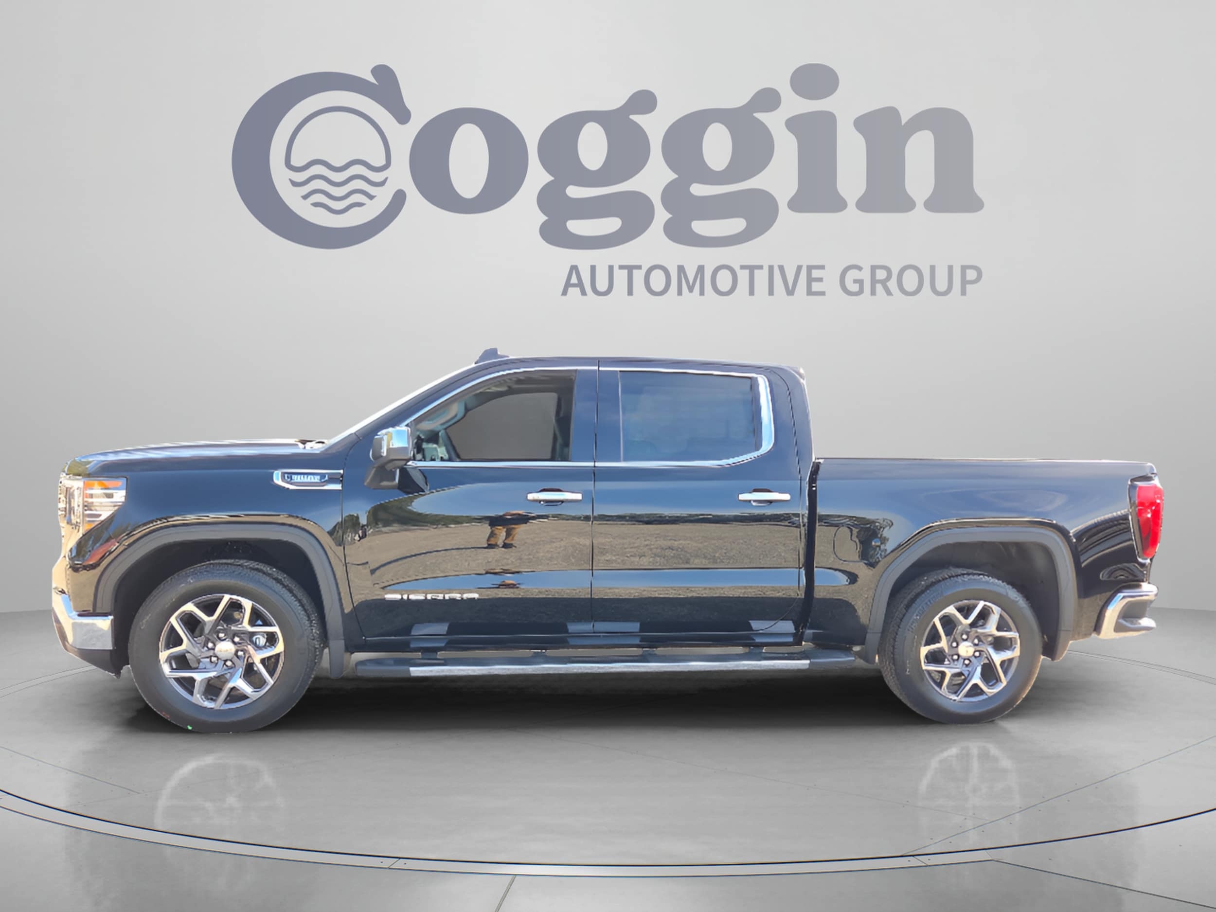 2026 GMC Sierra 1500 SLT - Photo 7