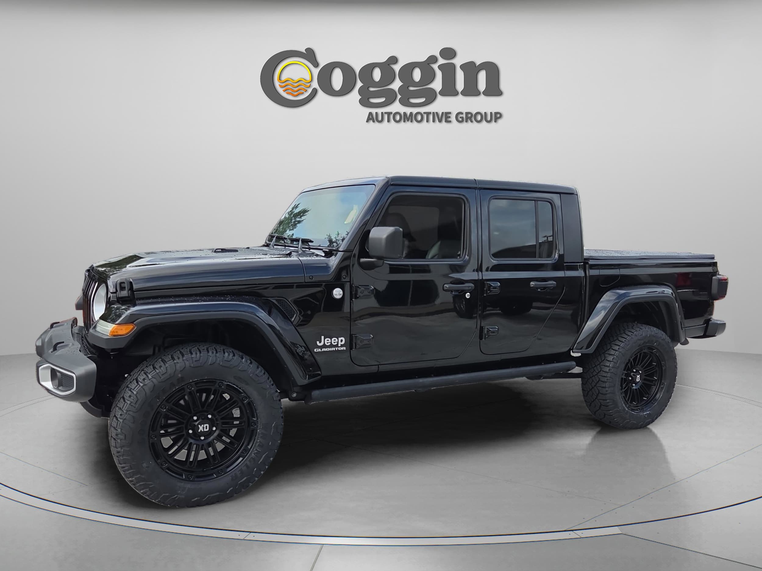 2020 Jeep Gladiator Overland's photo