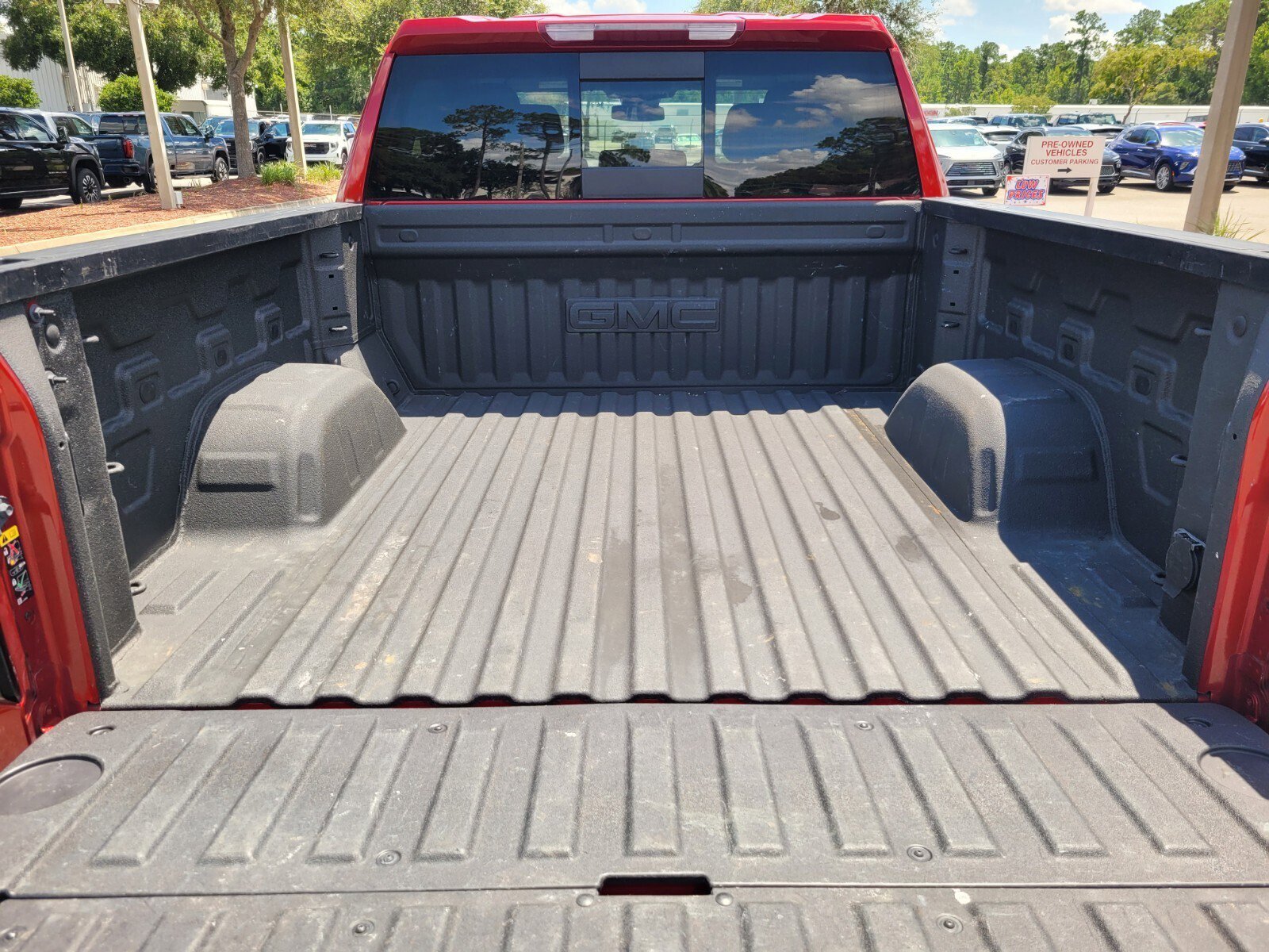 2023 Gmc Sierra 1500 SLT photo 3
