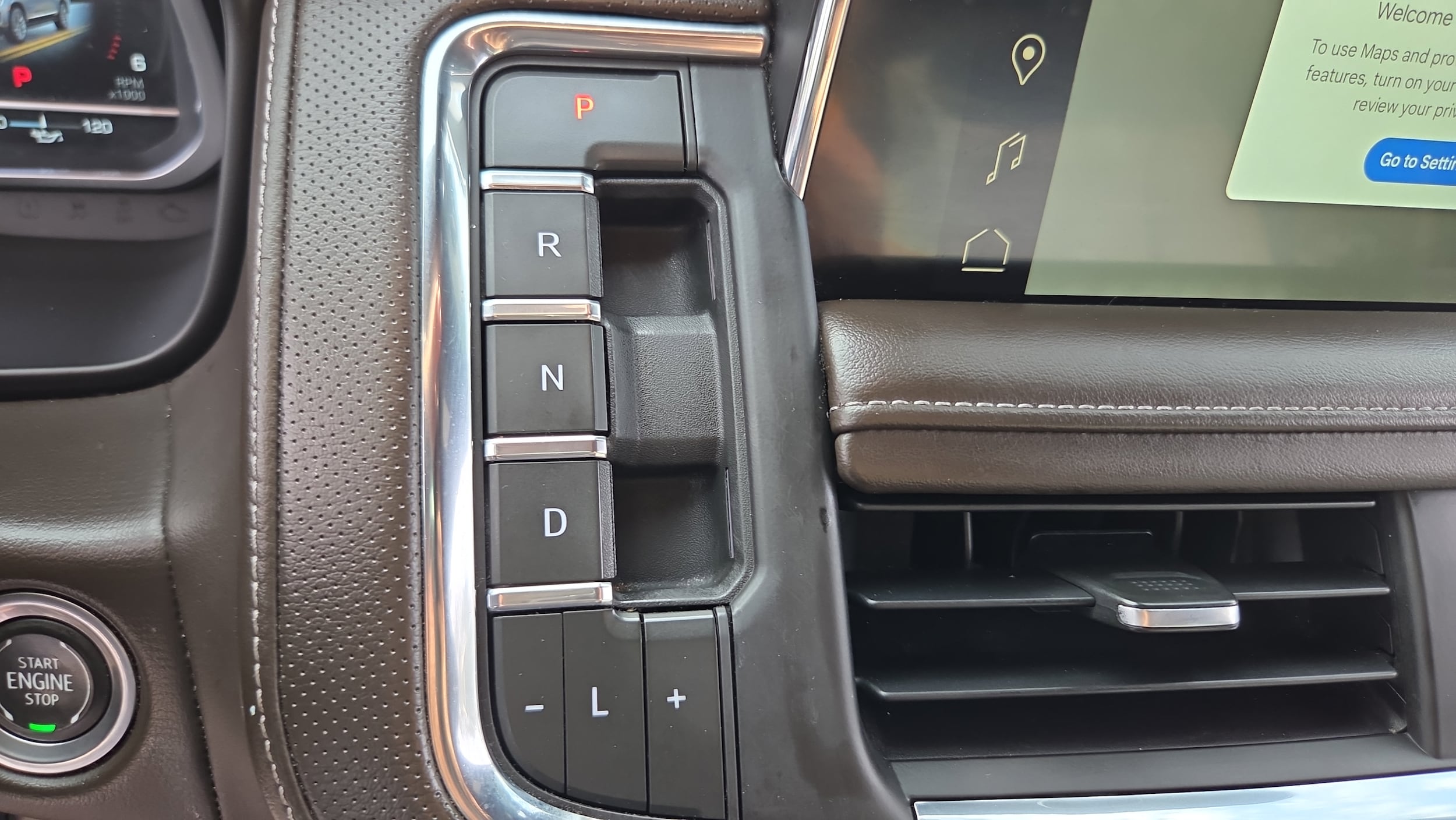 2023 GMC Yukon XL SLT - Photo 26