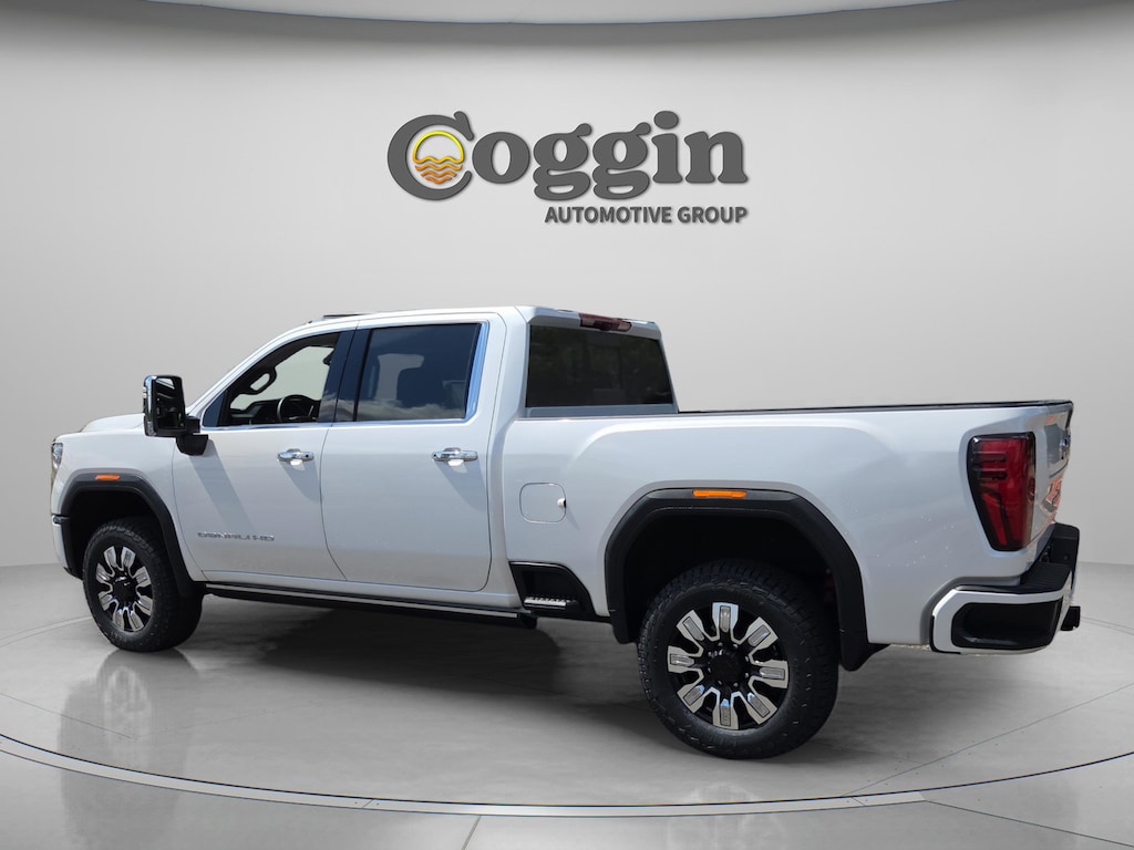 Used 2024 GMC Sierra 2500 HD Denali Truck Crew Cab