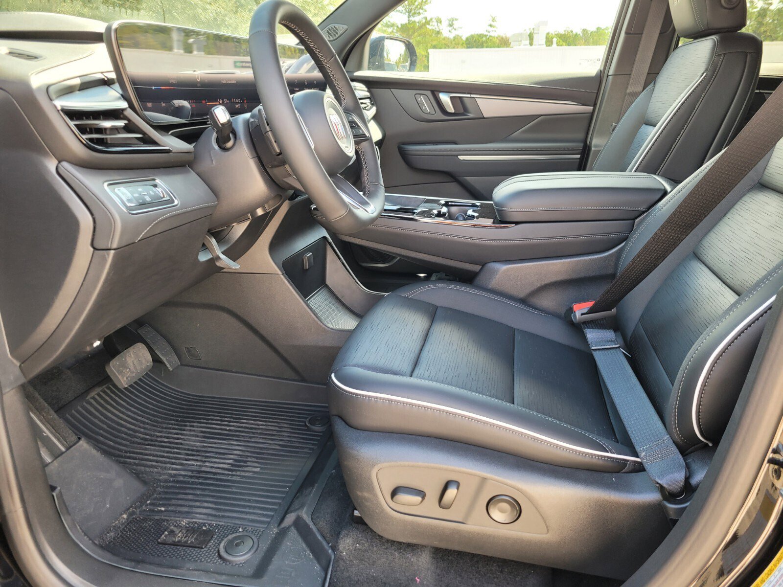 2026 Buick Enclave Sport Touring photo 3