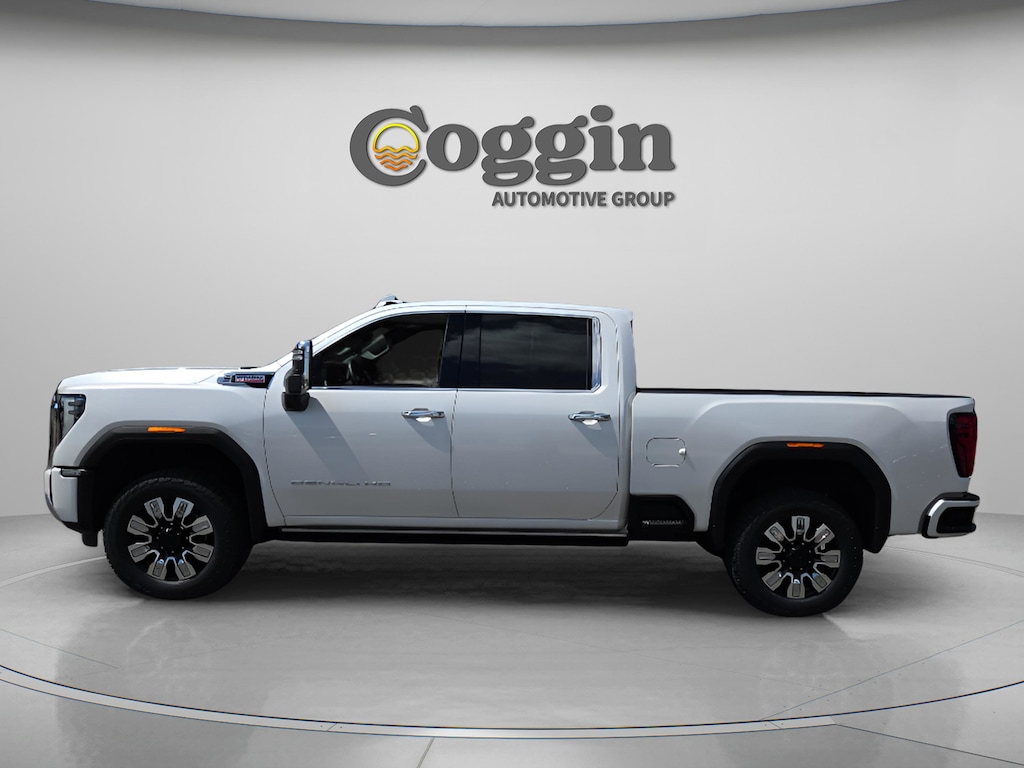 Used 2024 GMC Sierra 2500 HD Denali Truck Crew Cab