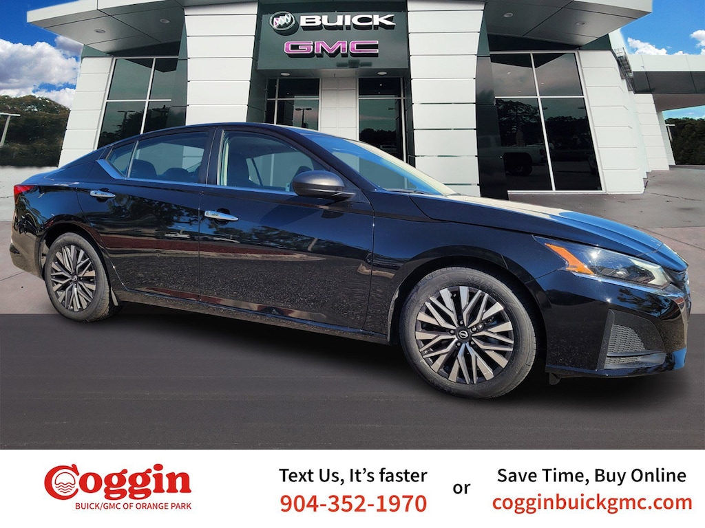 Used 2024 Nissan Altima 2.5 SV