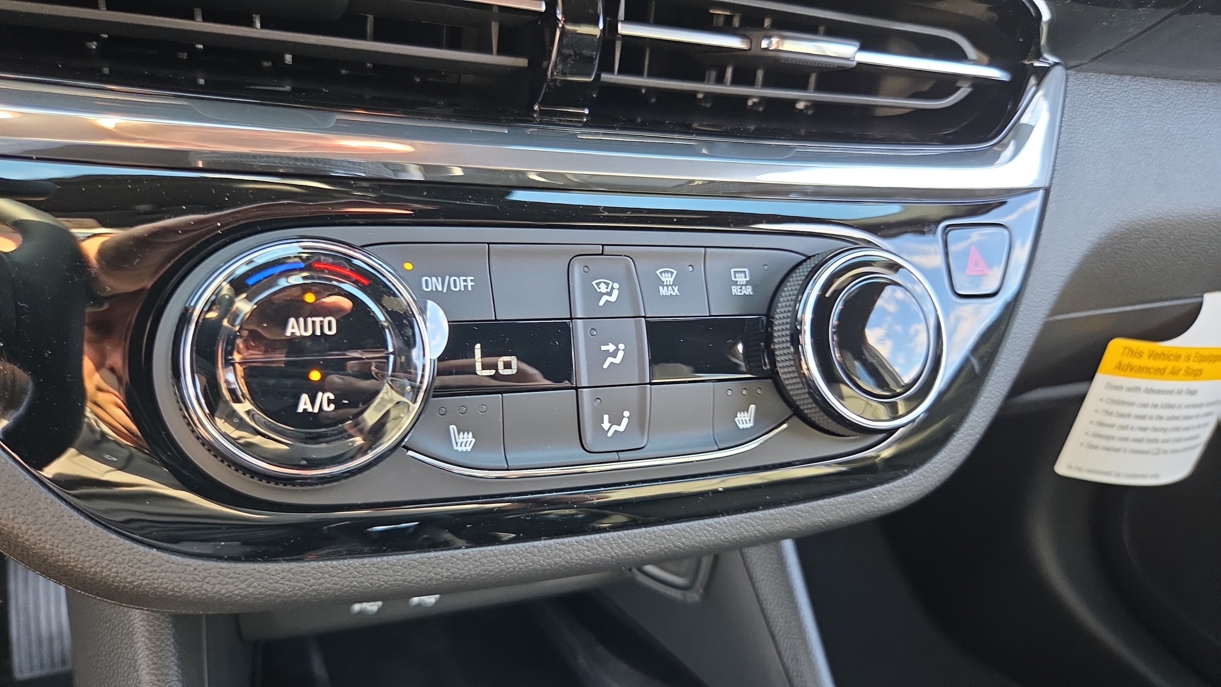 2026 Buick Envista Sport Touring - Photo 20