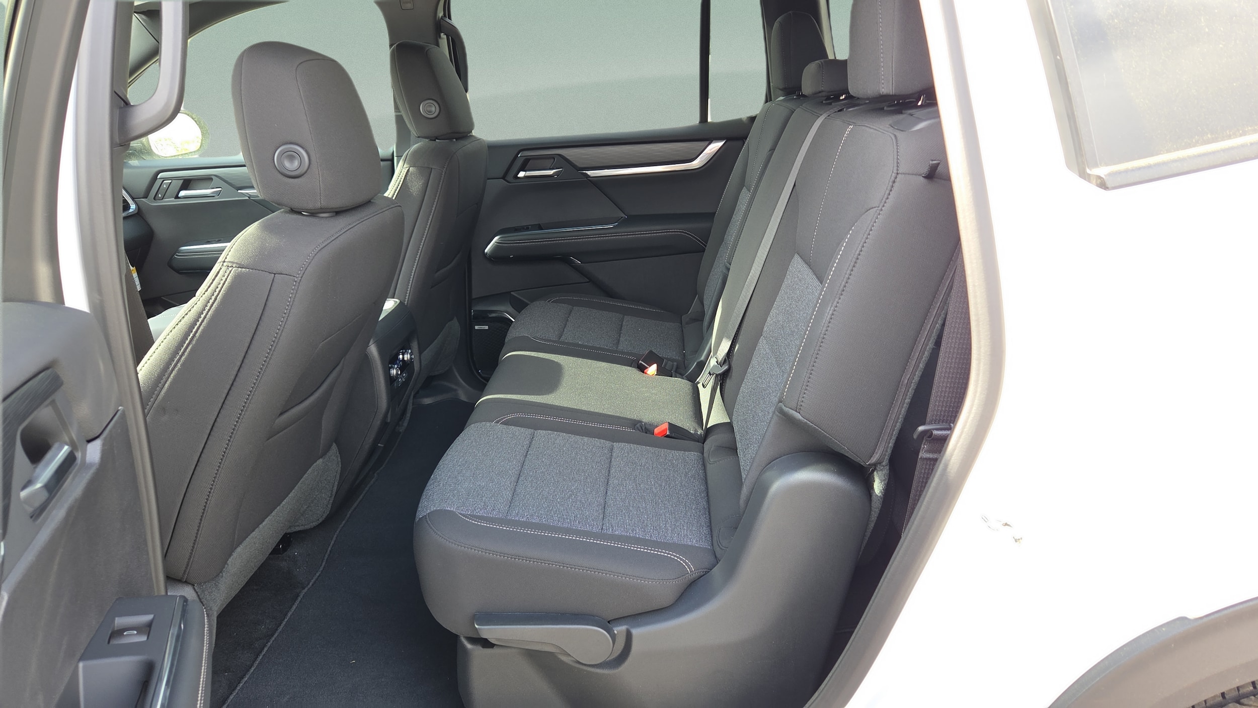 2026 GMC Acadia Elevation - Photo 24