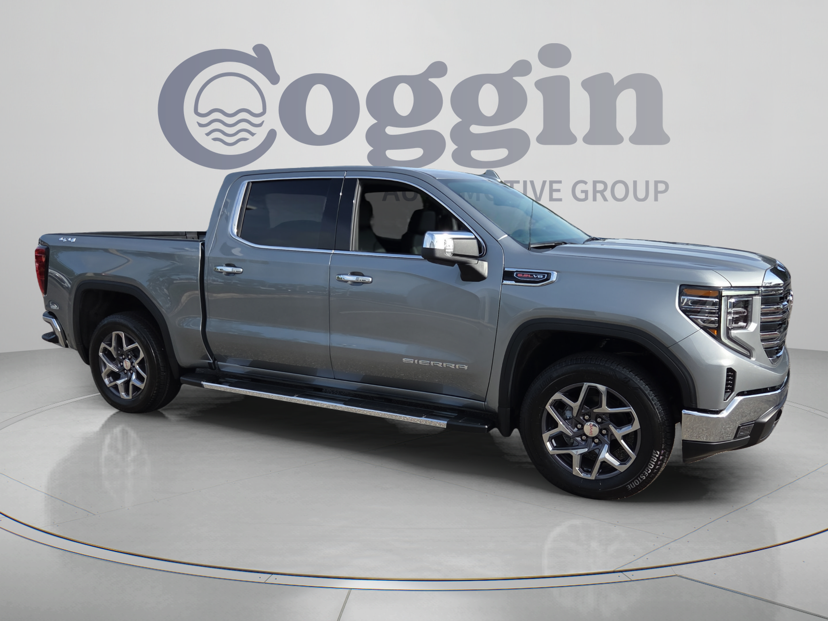 2026 GMC Sierra 1500 SLT - Photo 7