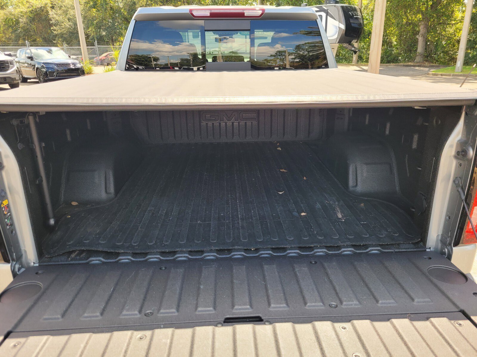 2023 Gmc Sierra 1500 SLT photo 3
