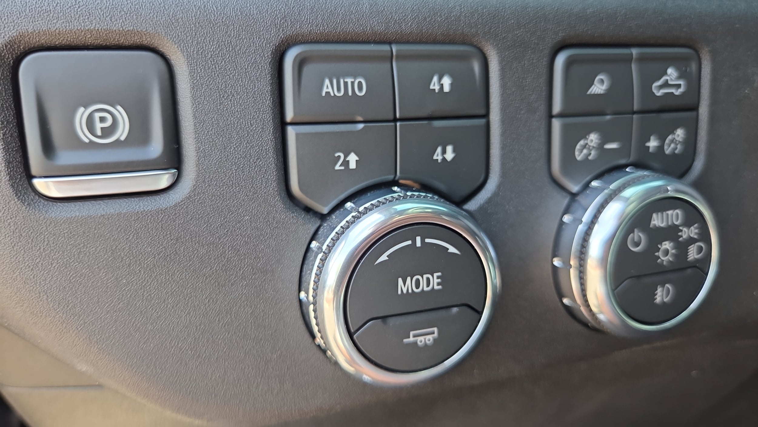 2026 GMC Sierra 3500HD SLT - Photo 26
