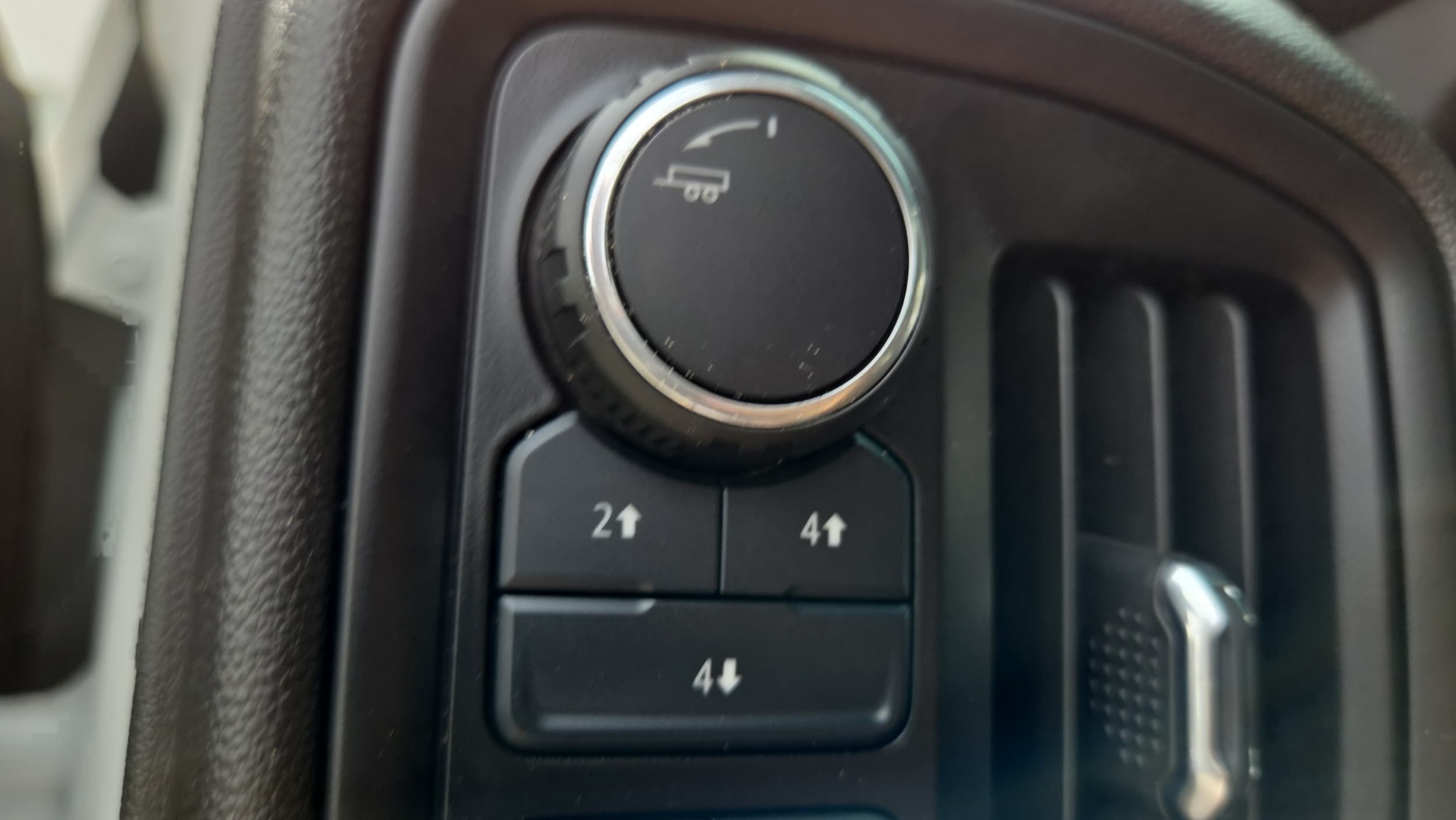 2025 Chevrolet Silverado 2500HD Custom - Photo 25