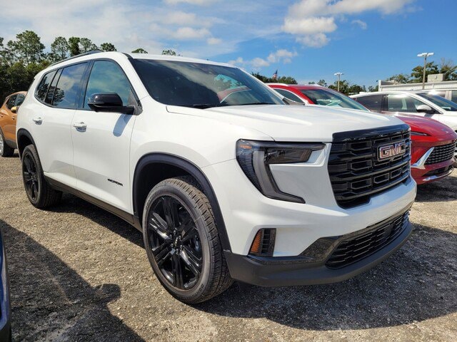 2026 GMC Acadia Elevation's photo