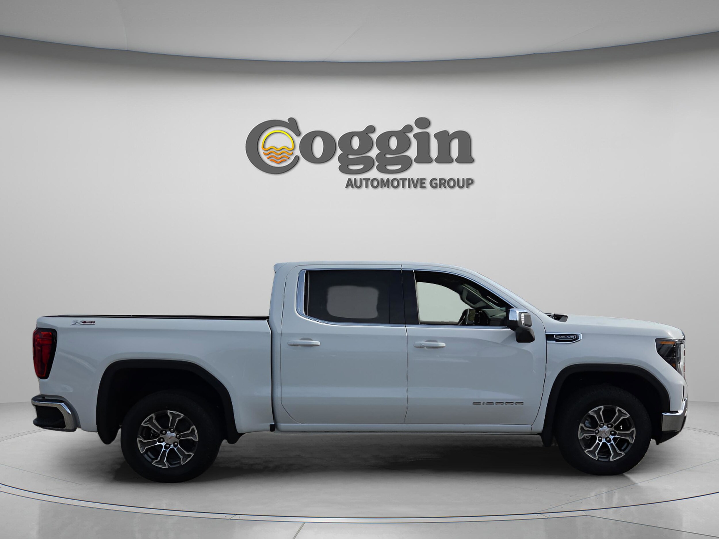 2026 GMC Sierra 1500 SLE - Photo 6