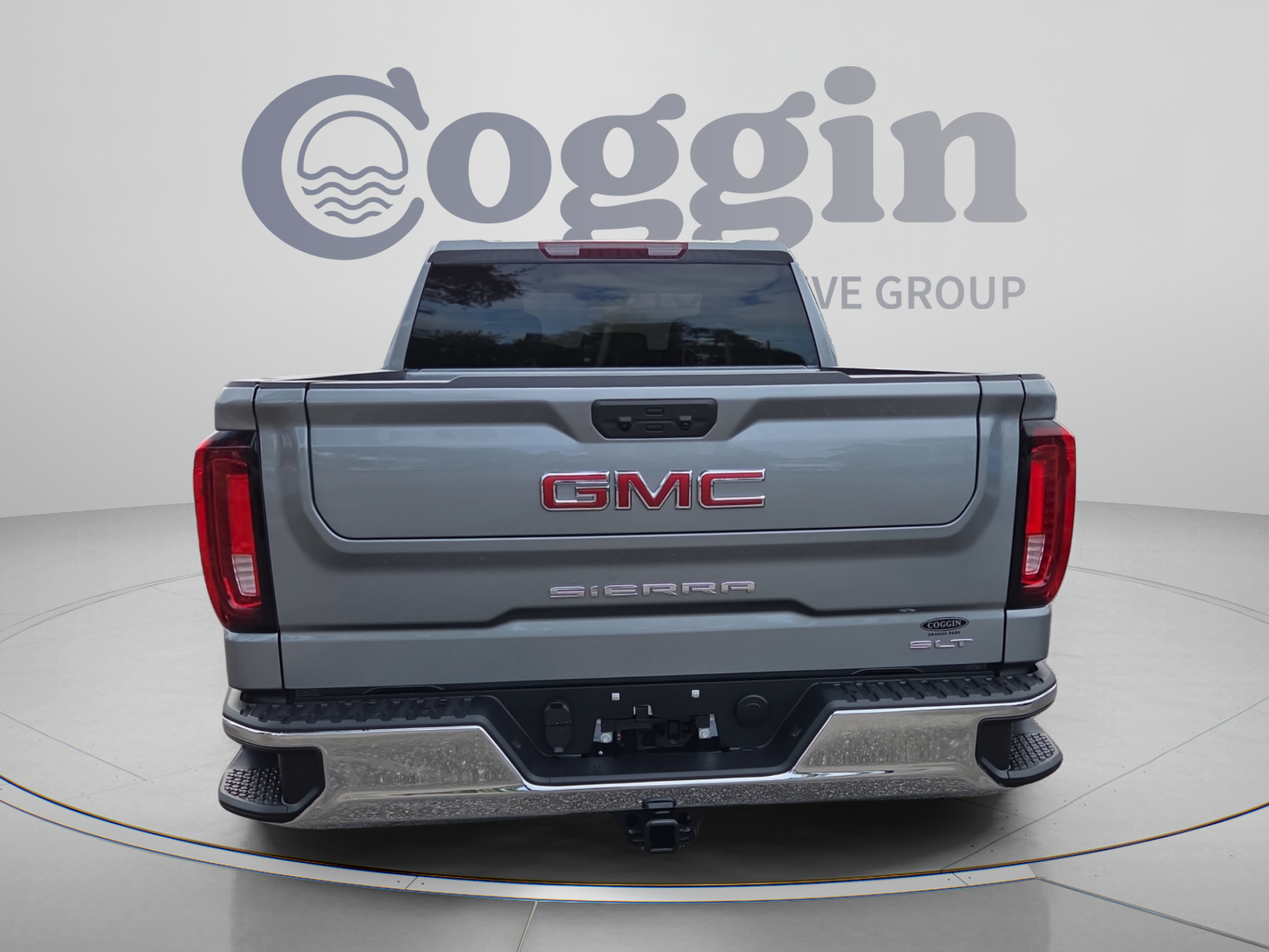 2026 GMC Sierra 1500 SLT - Photo 4