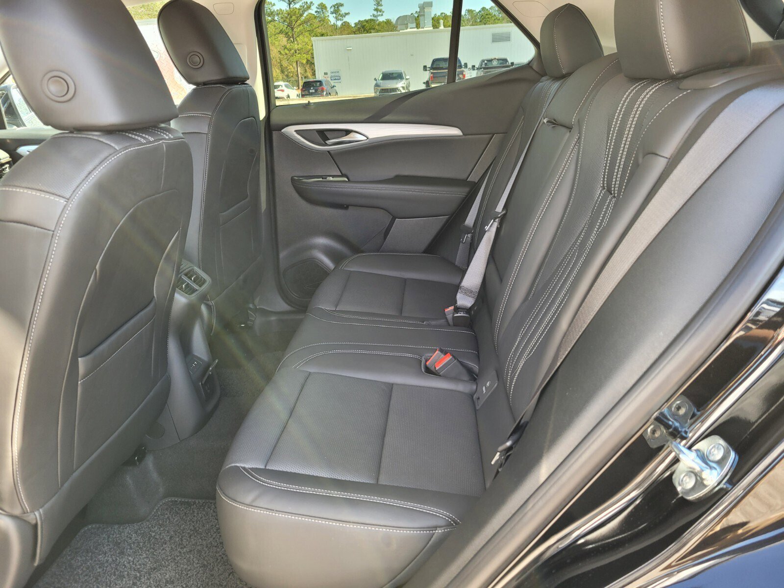 2025 Buick Envision Avenir photo 4