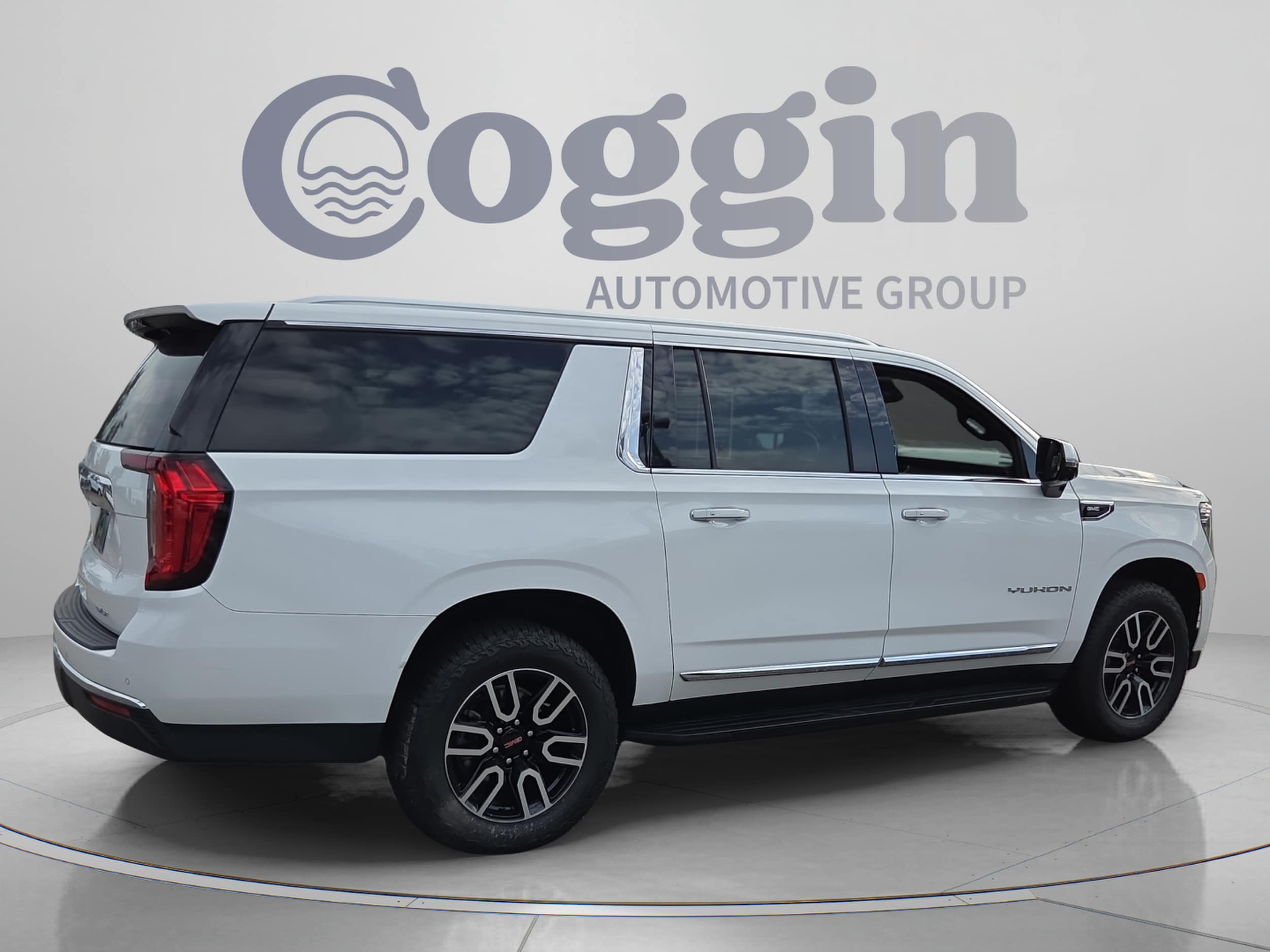 2023 GMC Yukon XL SLT - Photo 5